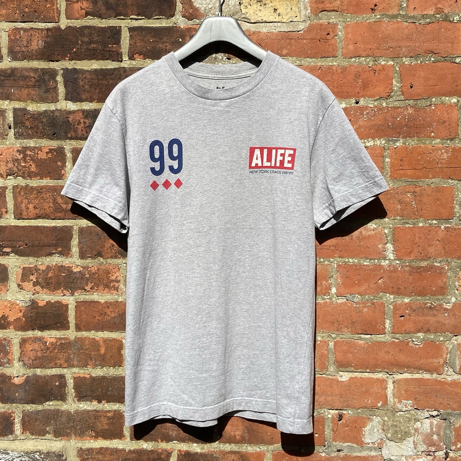 Alife New York T Shirt Men’s Medium Crack 158-99 Streetwear Skater Hip Hop