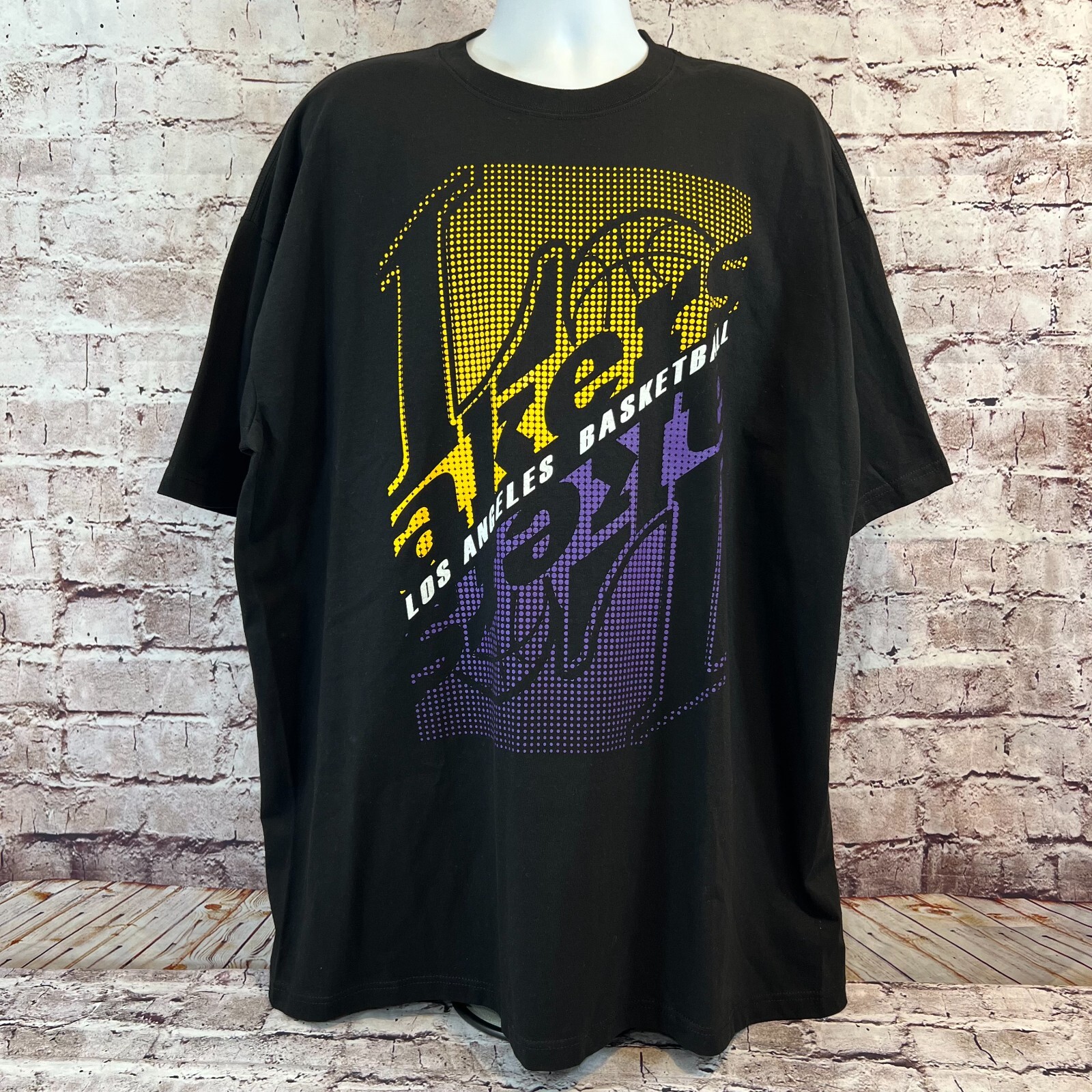 Shaka Black LA Lakers Nation Double Sided Graphic Print Super Max T-Shirt 3XL