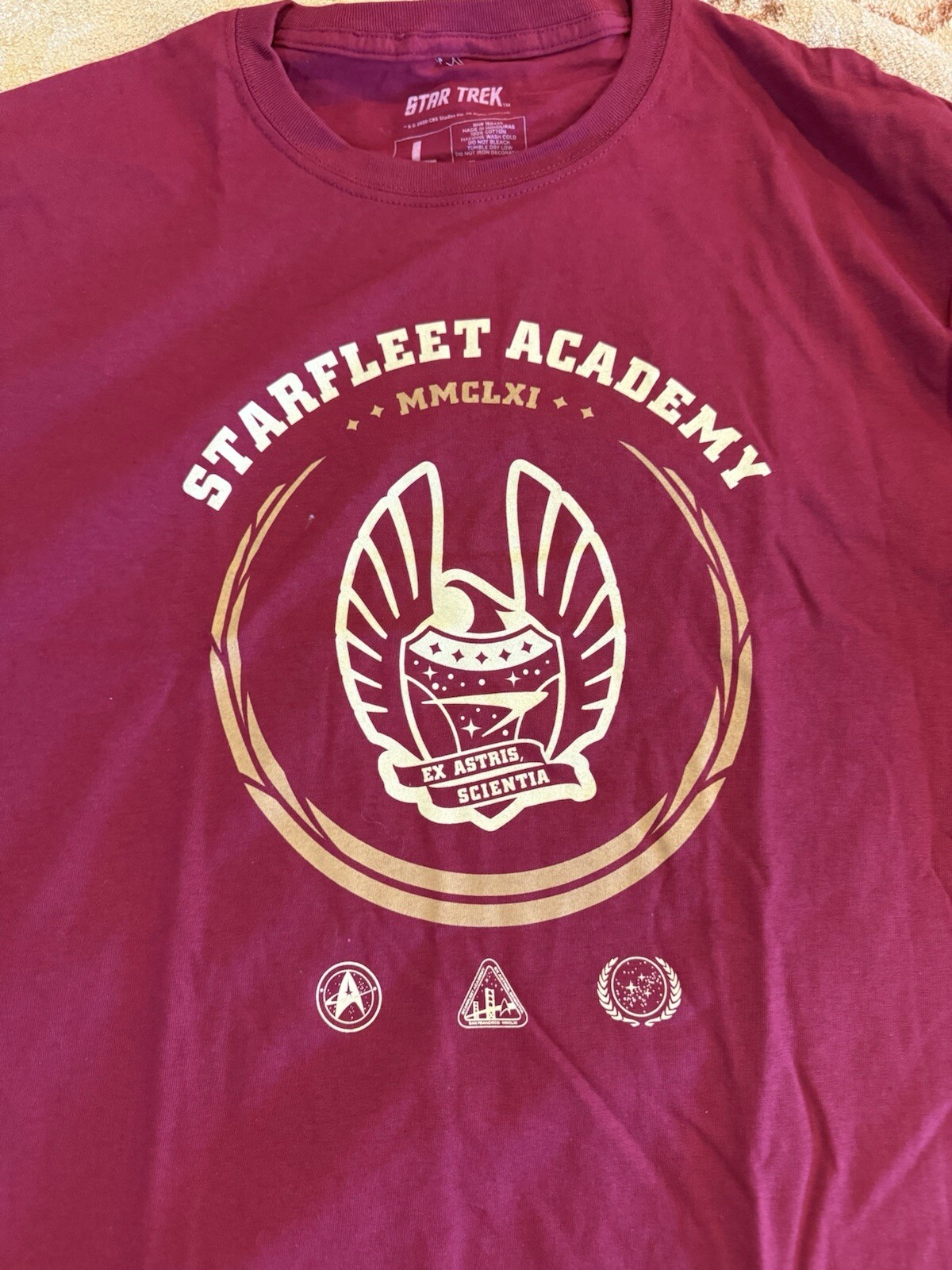 Star Trek Fleet Academy Large Red T-shirt Loot Wear Exclusive Loot Crate