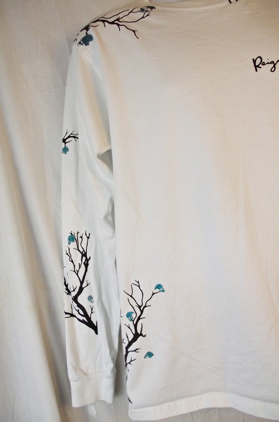 STREETWEAR Reigning Fury Mens Long Sleeve Tee White Glitter Skulls Branches Med