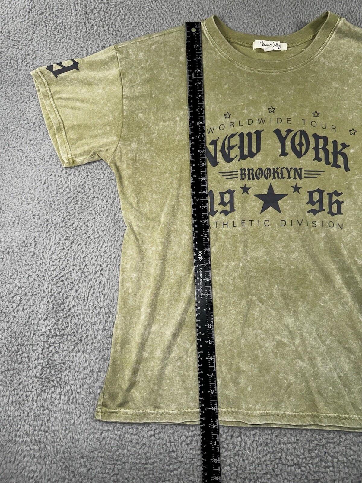 Vince And Valley T Shirt Men Medium Brooklyn New York 1996 Graphic Crystal Wash