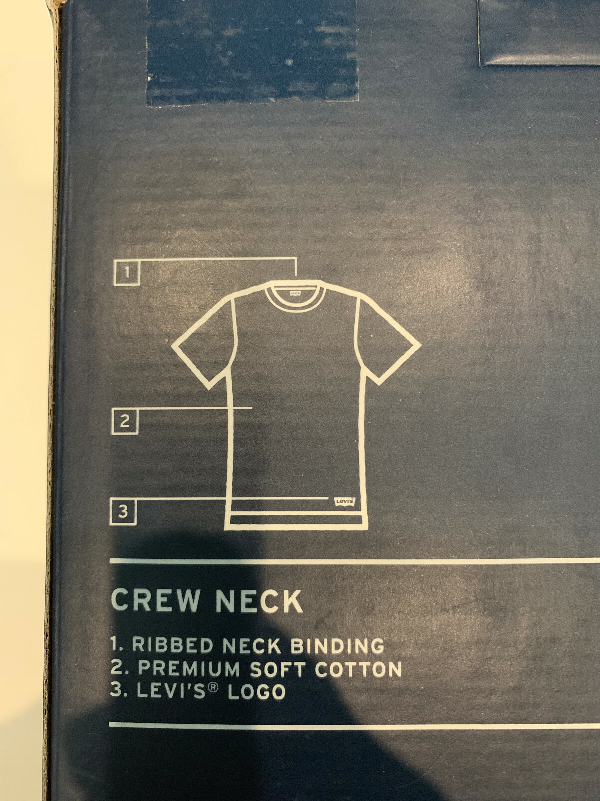 Levi&rsquo;s 3-Pack Men&rsquo;s Crew Neck Premium Cotton T-Shirts Size M, L White/Black/Grey