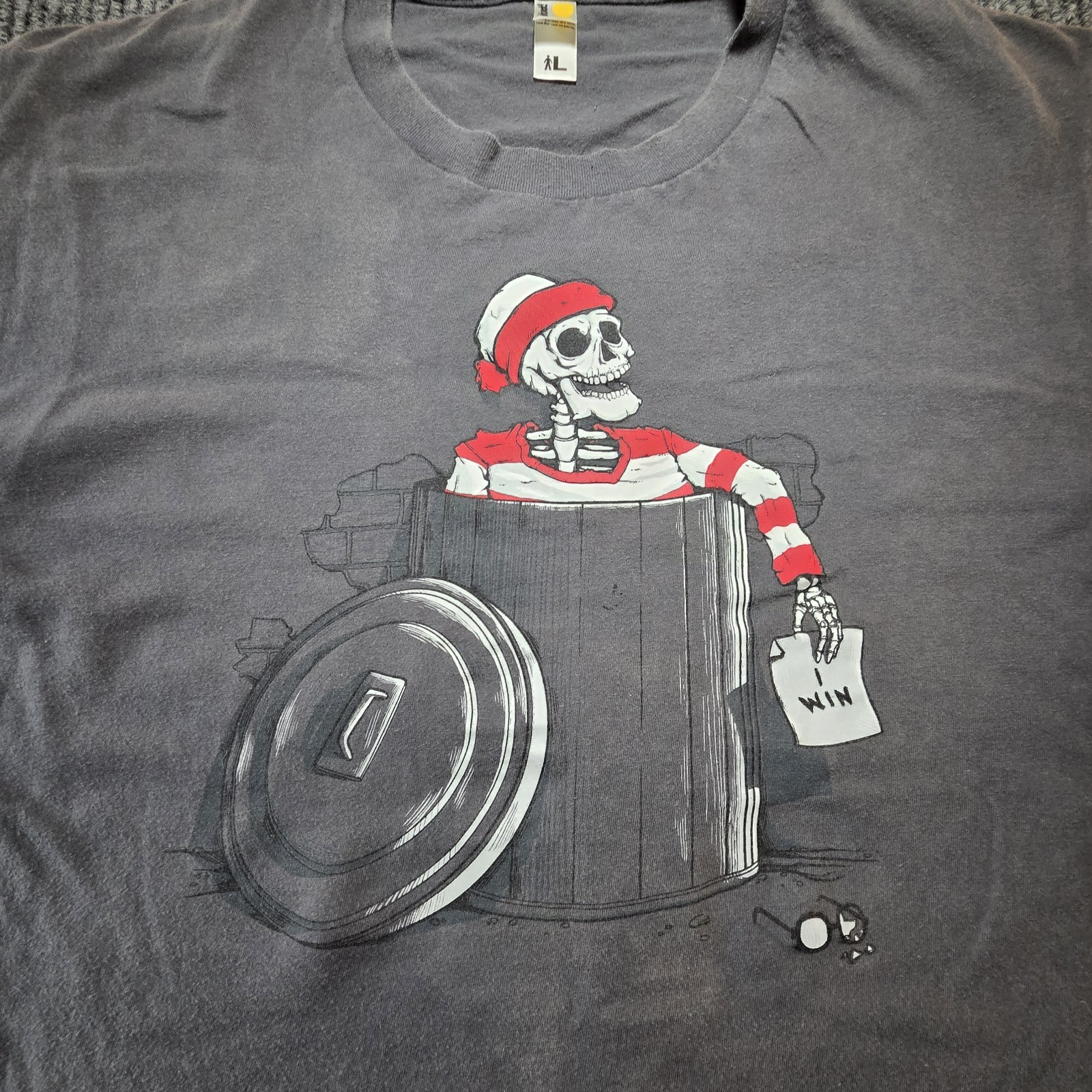 Shirt Woot Where&rsquo;s Waldo « I Win » Humor Shirt Men&rsquo;s Size Large