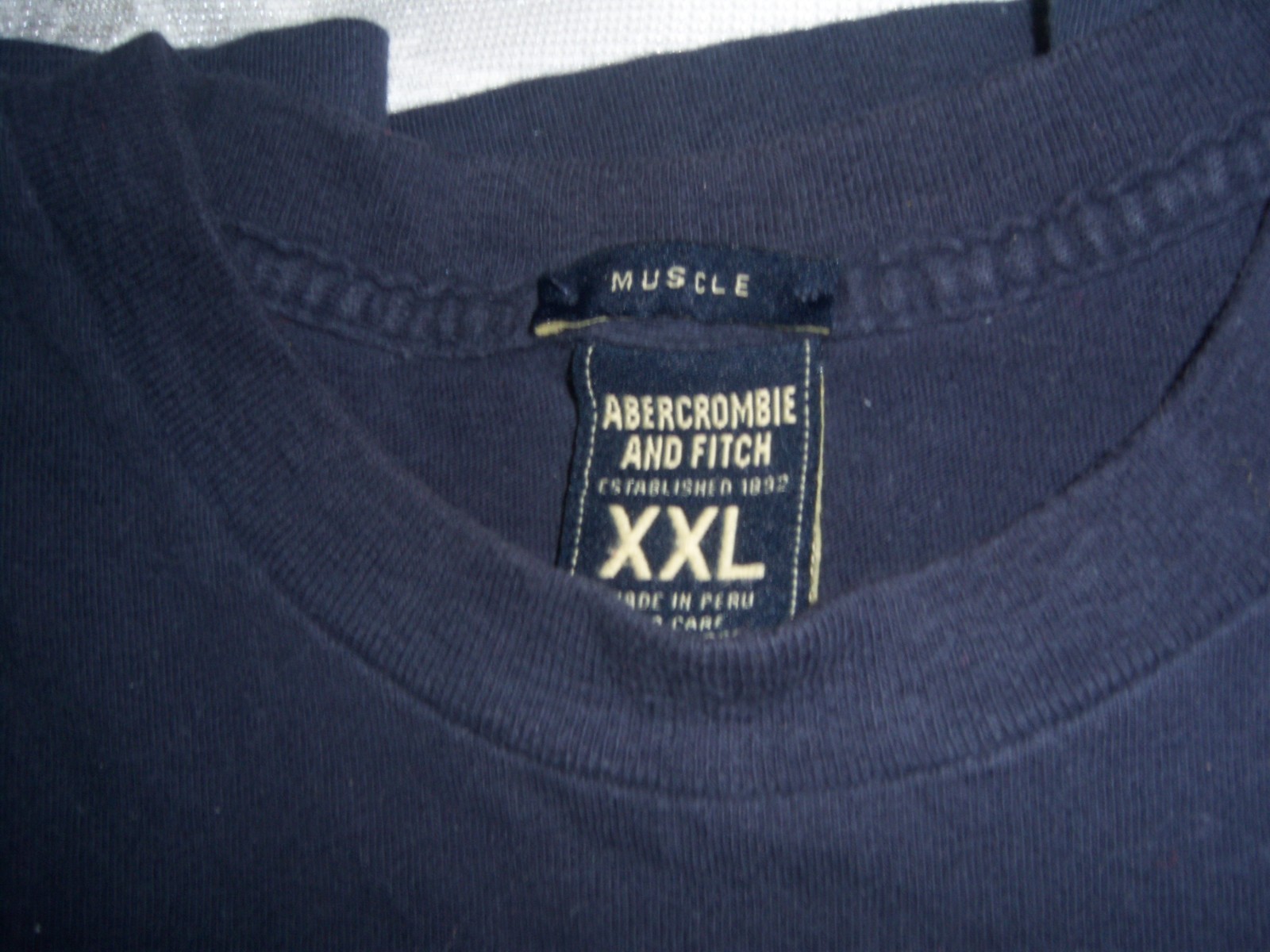Abercrombie & Fitch Mens Muscle Fit T-Shirt Navy Yellow Logo LARGE Moose sz XXL