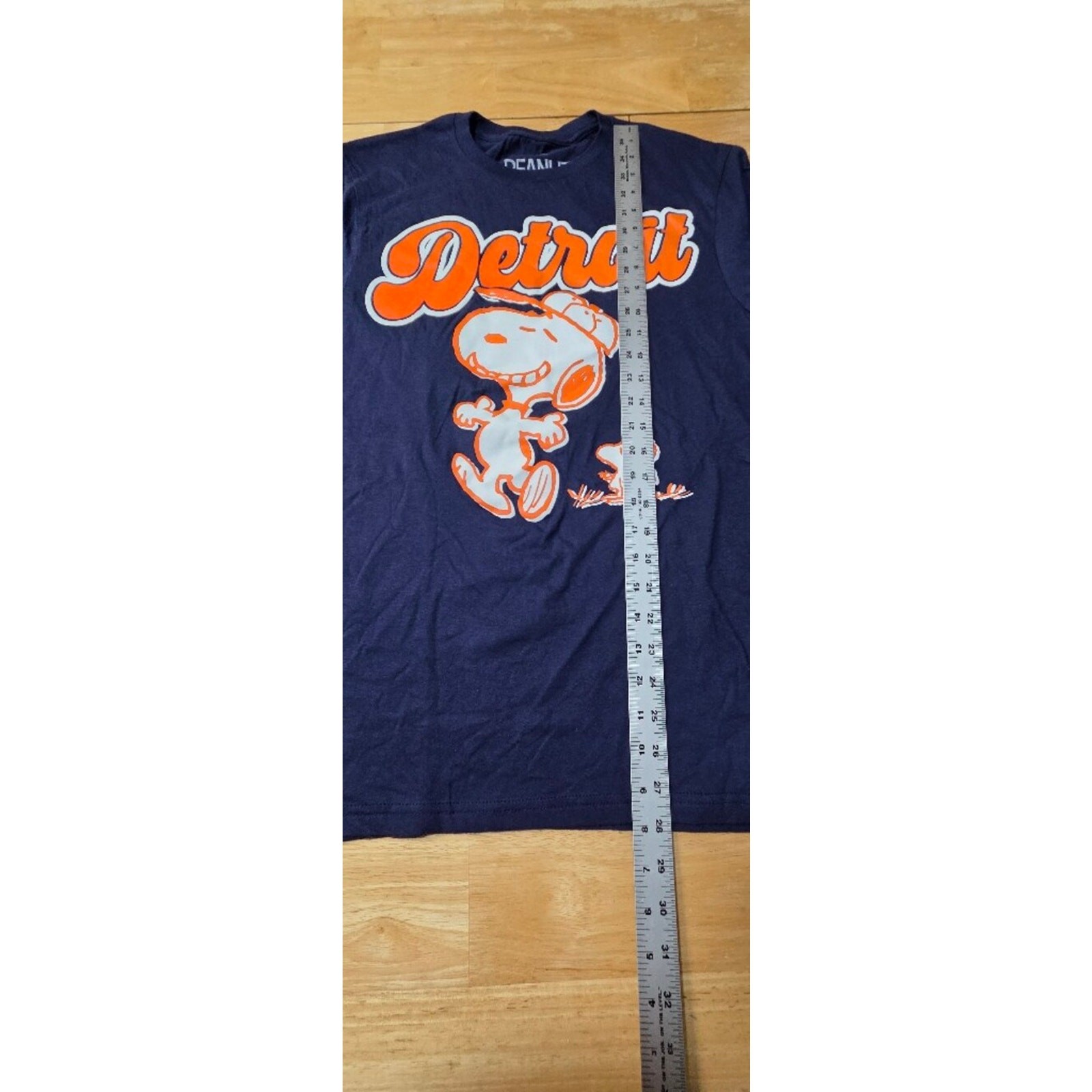 Peanuts Snoopy Detroit Baseball Graphic Tee Medium NWOT Navy Blue Team Merch
