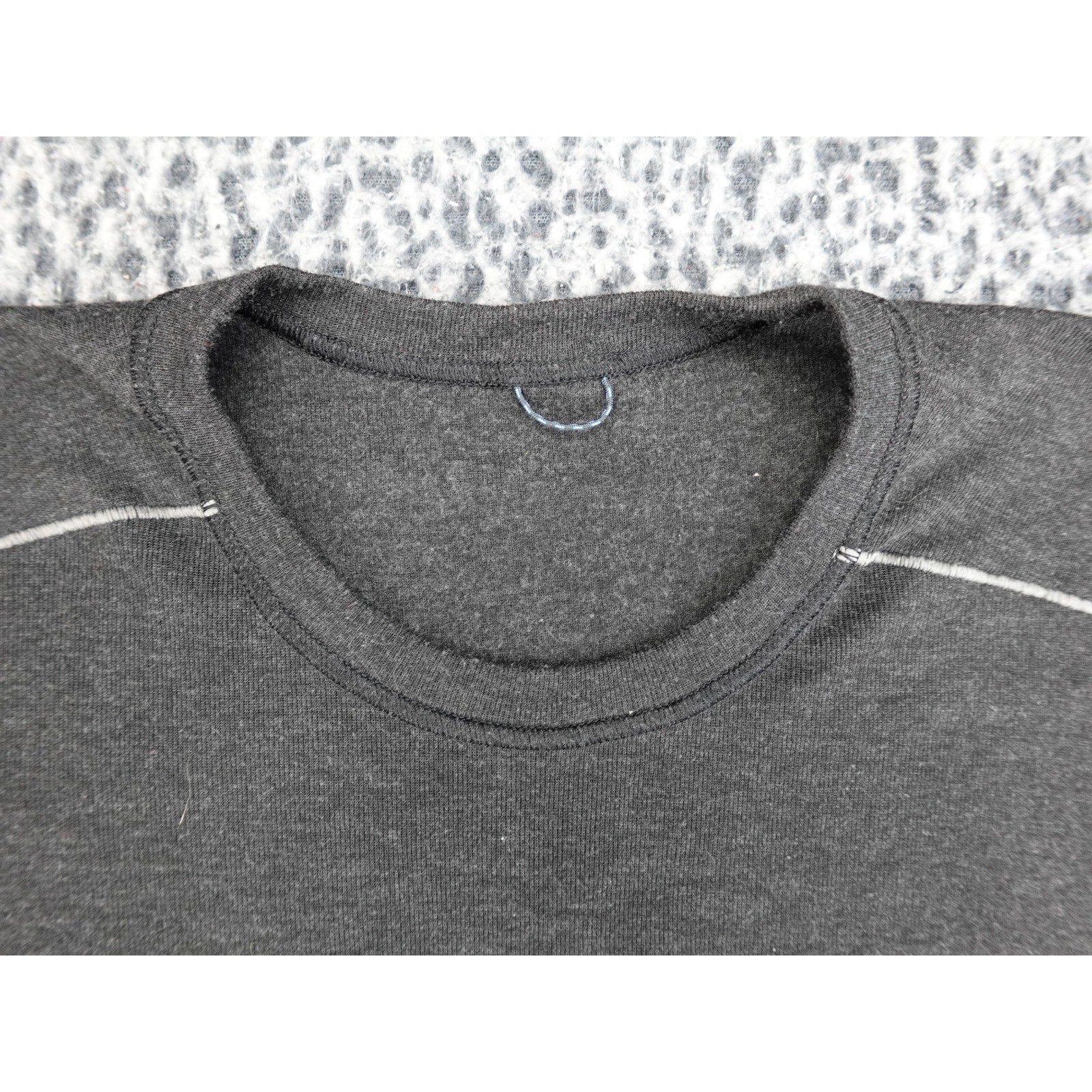 Kuhl Thermal Top Mens Small Dark Gray Excellent LS Base Layer Thumbholes