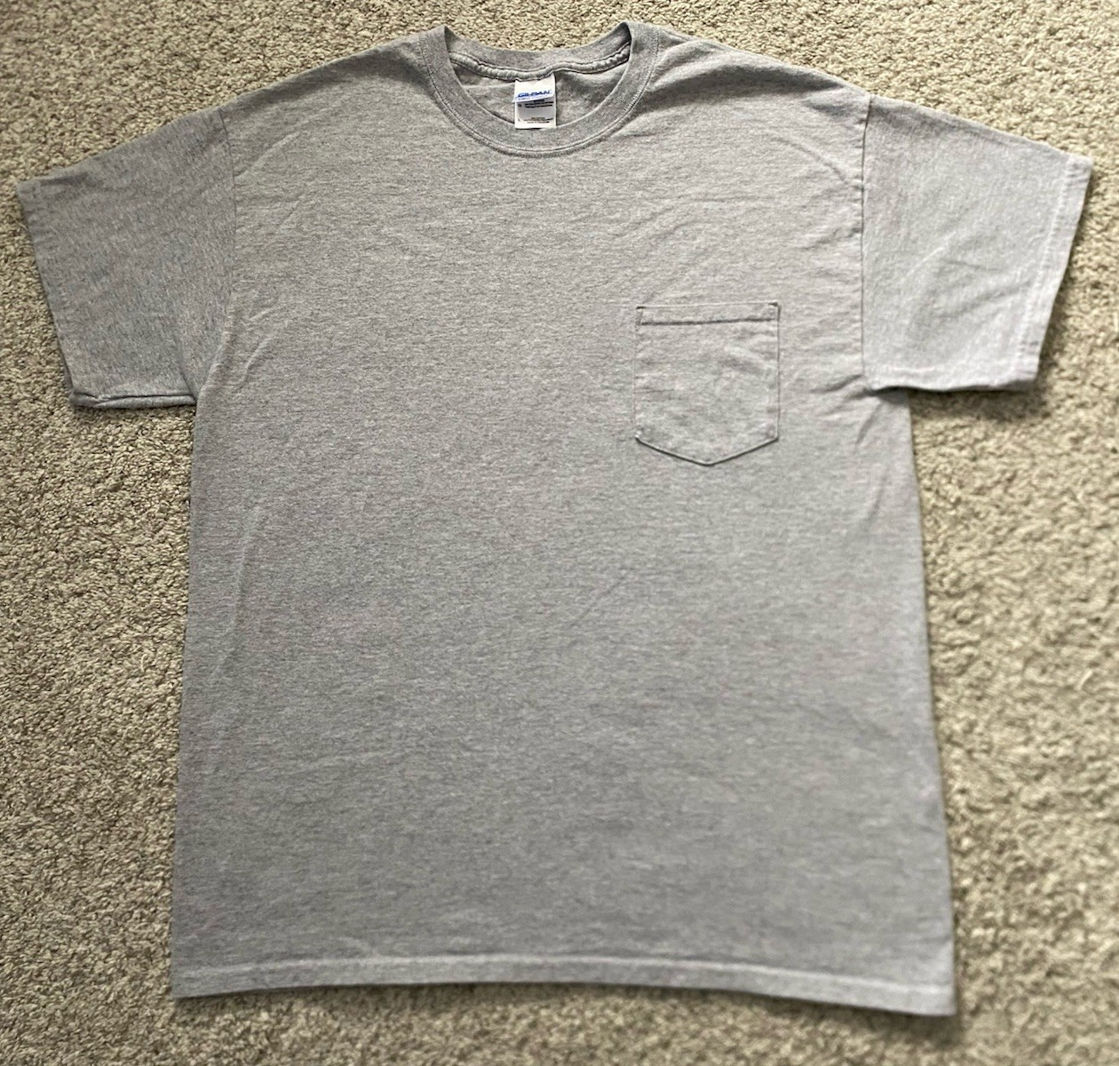 Y2K Gildan Ultra Cotton Pocket Tee Short Sleeve T shirt Grey Men’s Sz Large Vtg
