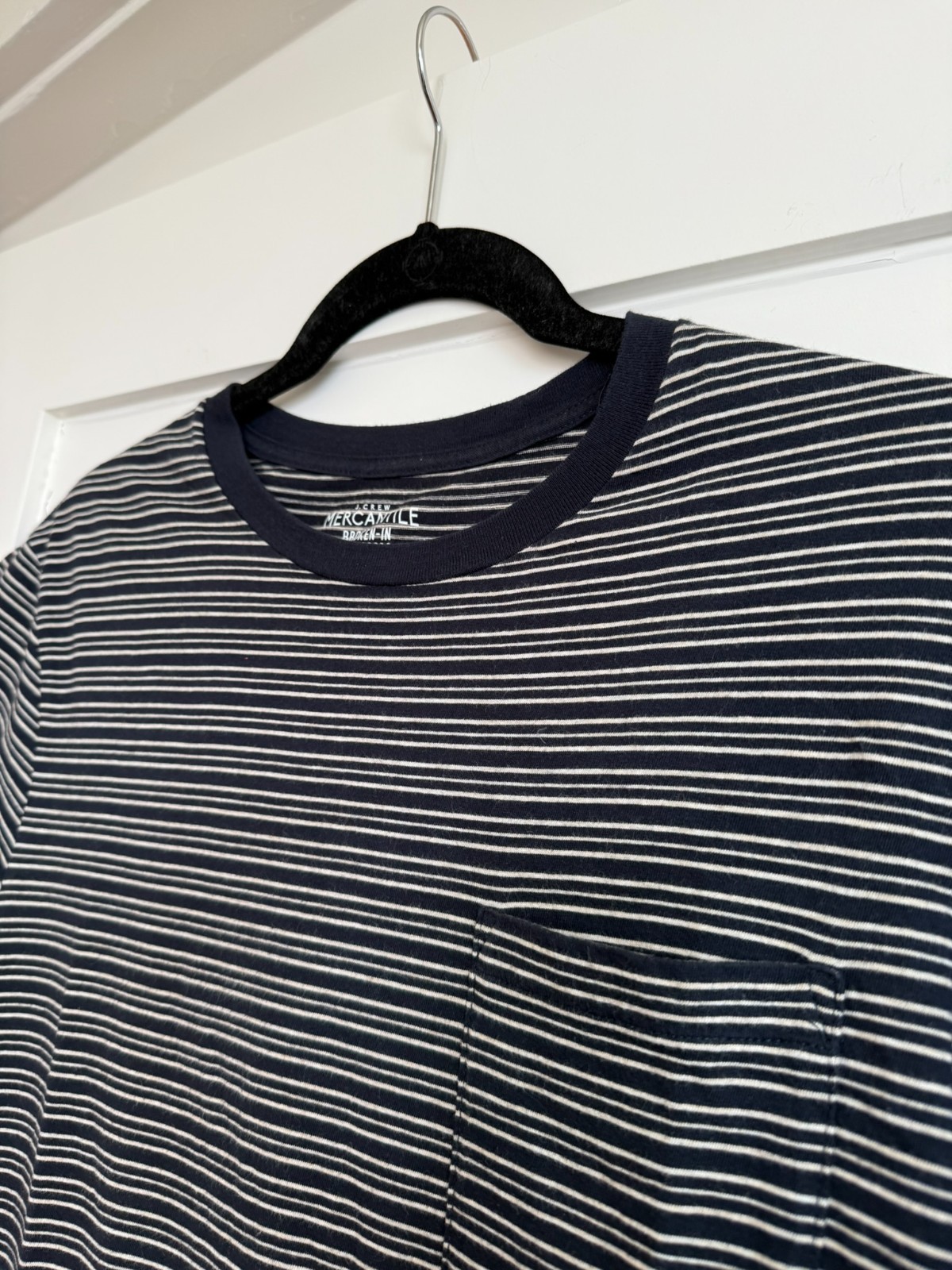 J.Crew Men&rsquo;s Medium Navy Stripe Pocket T-Shirt