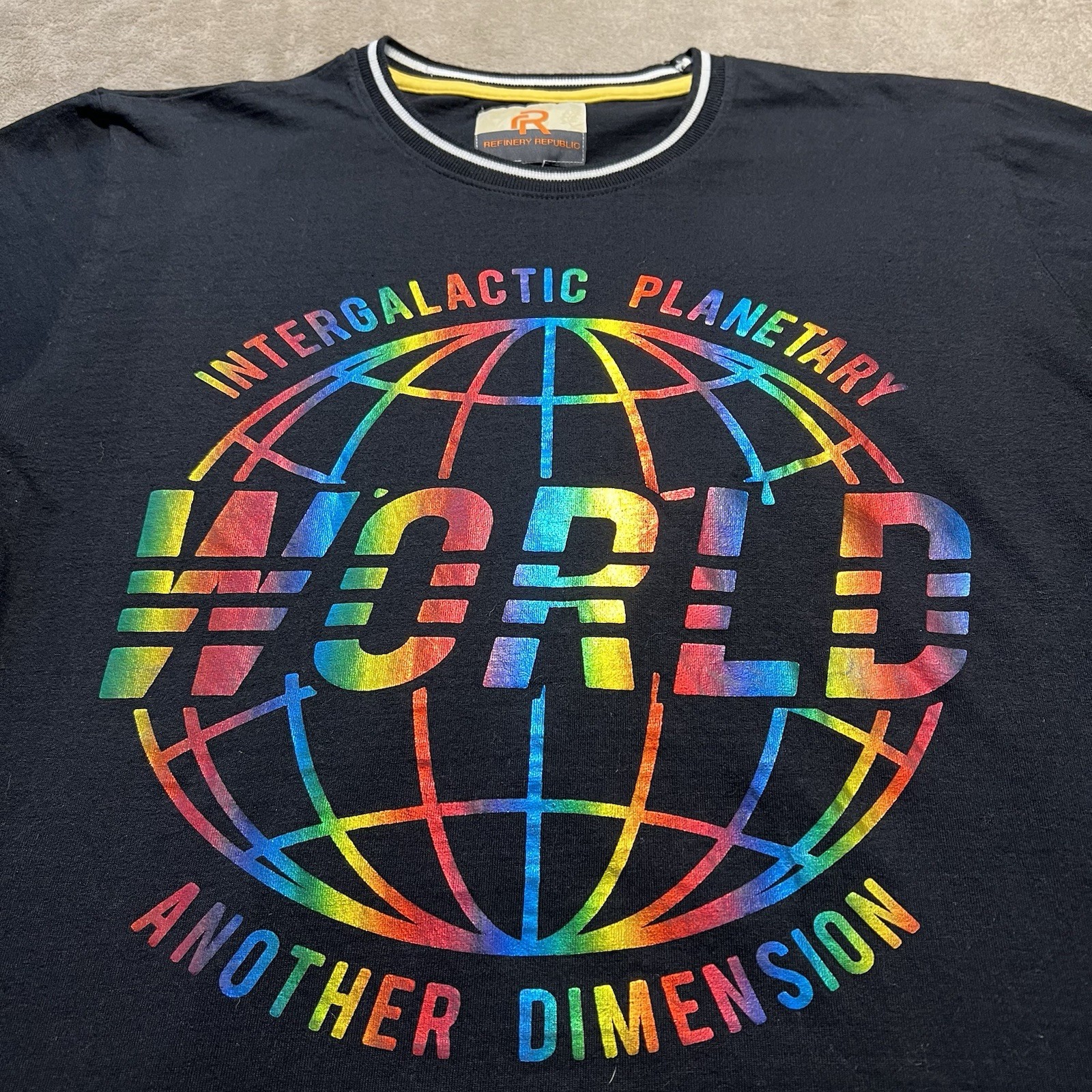Refinery Republic Globe T Shirt Mens L Reflective Rainbow Graphic