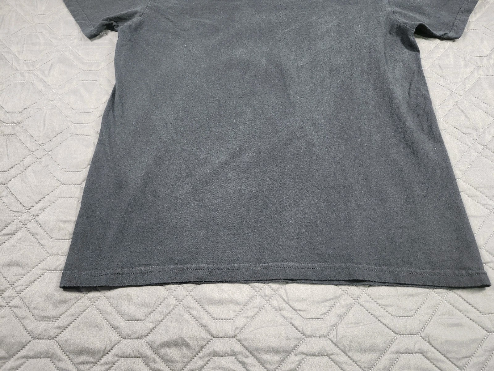Marvel brand Wolverine graphic t-shirt featuring a comic panel illustration Size
