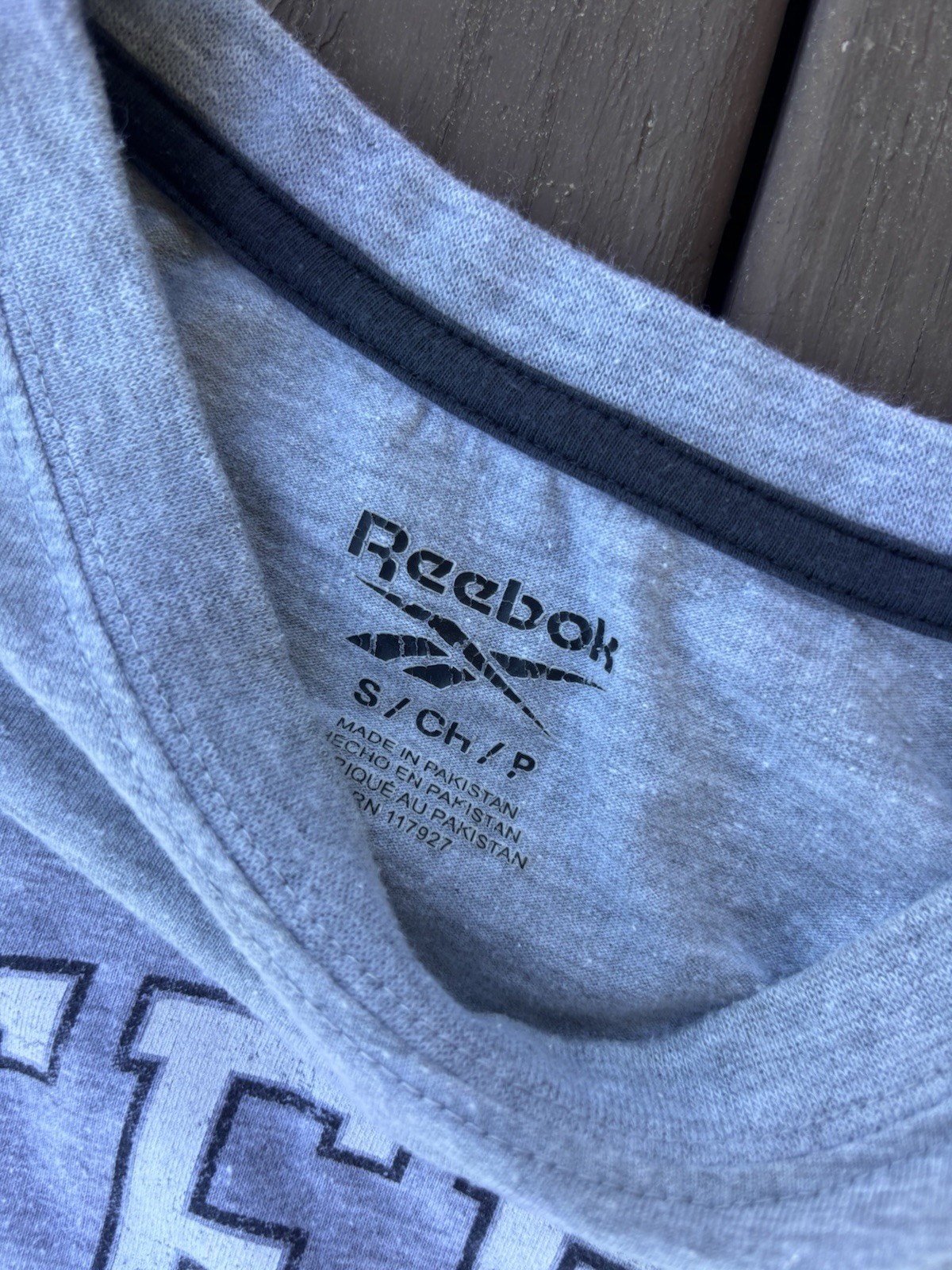 Vintage Reebok 1895 Heritage Logo T-Shirt Sportswear Grey Mens Small Y2K Retro