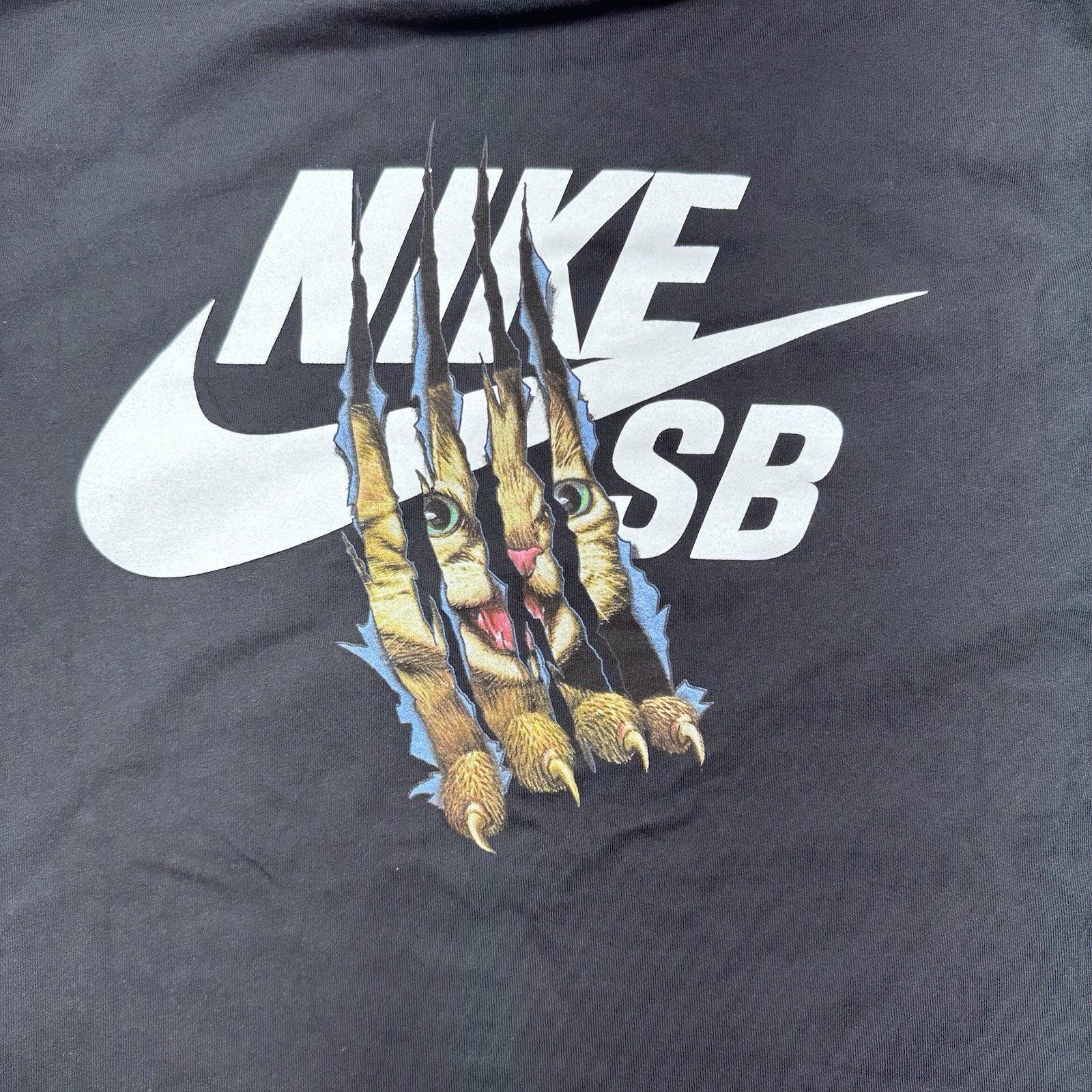Nike SB Cat Scratch Graphic Skate Tee Loose Fit Black Size Large (Rare)