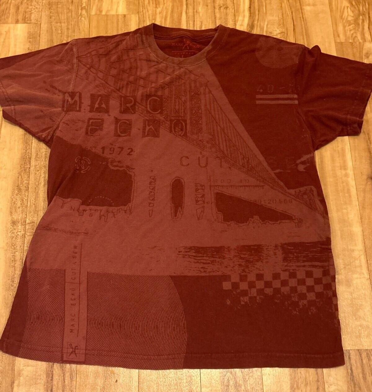 Marc Echo Cut & Sew Red Mens Large T-Shirt – Bridge Graphic – Cotton