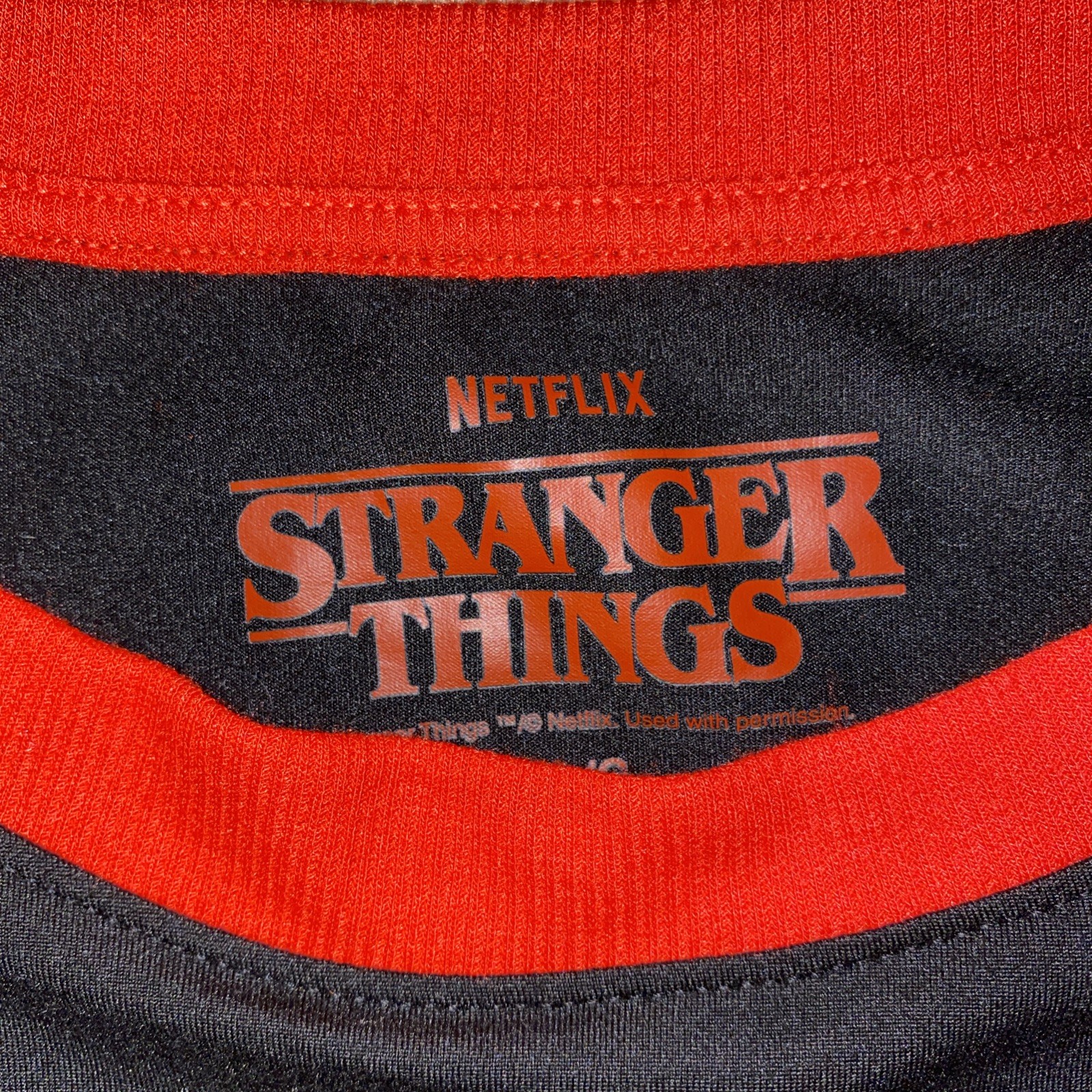Stranger Thing Long Sleeve T Shirt Netflix Red and Black Size: Large NWT