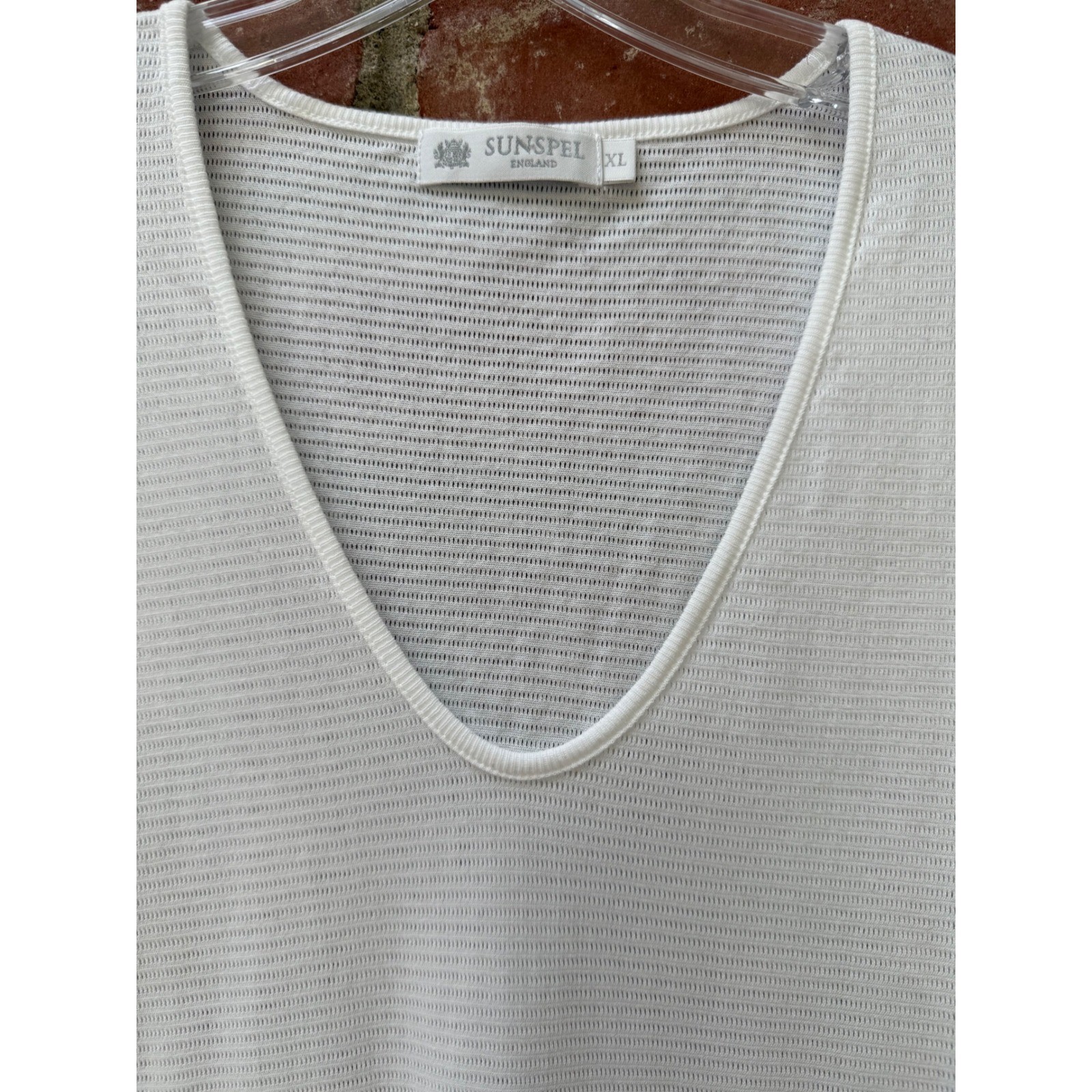 Sunspel England Mens XL White Cotton Cellular Mesh Deep V-Neck T-Shirt Knit Top