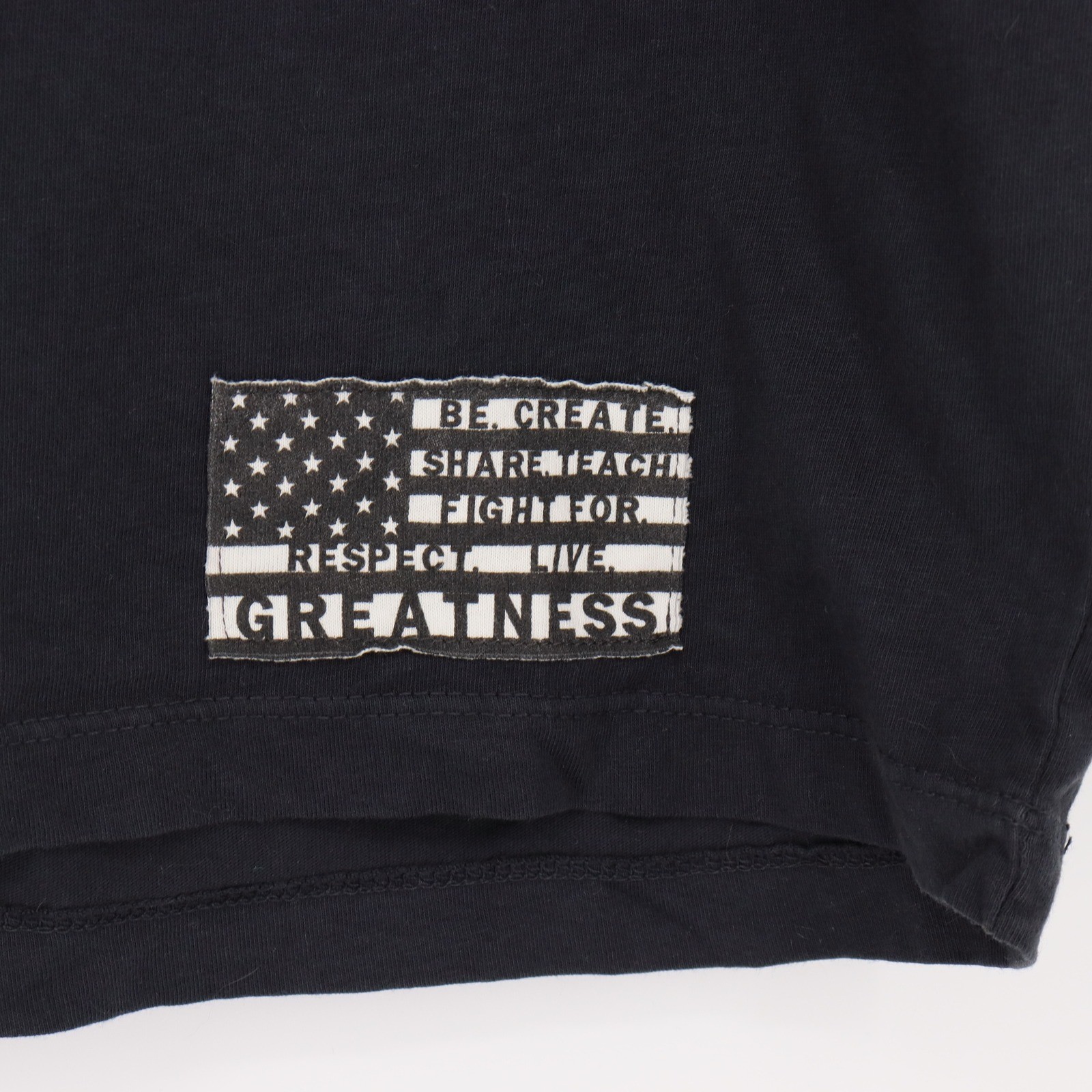 Roots of Fight Men&rsquo;s Muhammad Ali 1975 Size M Black Graphic T-Shirt Made in USA