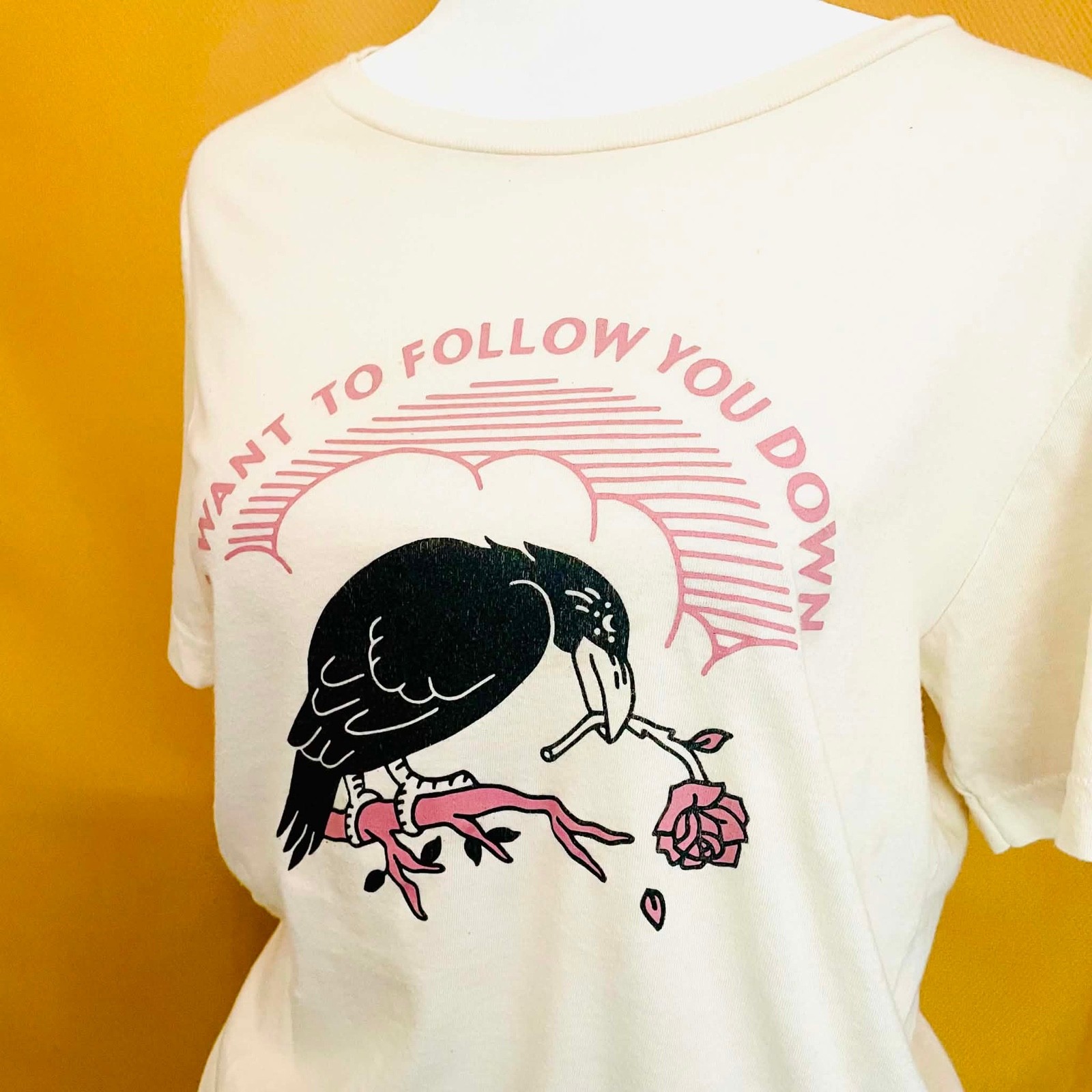 Graphic Tee T-Shirt Top – Crow and Rose Print Emo Goth S