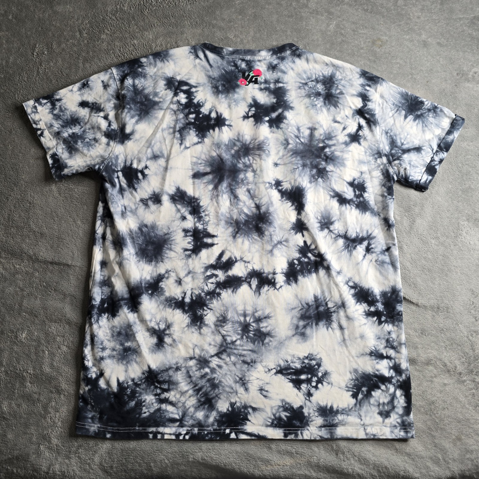 Youngla Shirt Mens Large Black White Tie-Dye Floral Hummingbird Short Sleeve