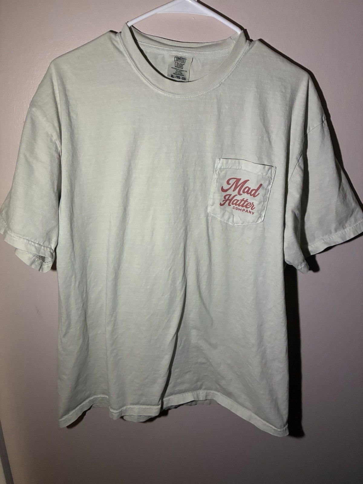 Mad Hatter Co Bait N Tackle Tshirt Xl Mens Comfort Colors Fishing Bass Lure Tee