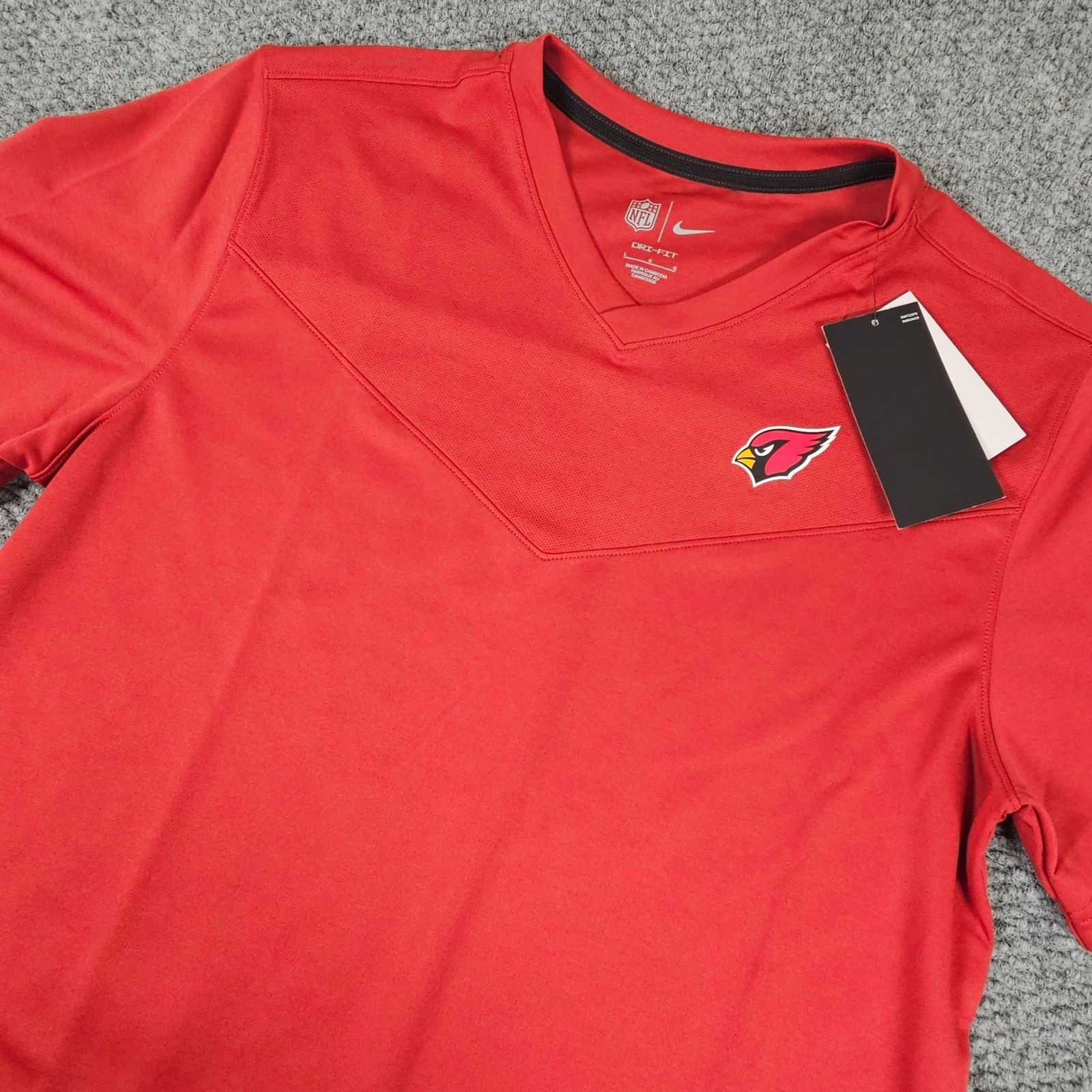 NWT Nike Arizona Cardinals NFL On-Field Dri-FIT UPF 40+ V-Neck Shirt Mens Large