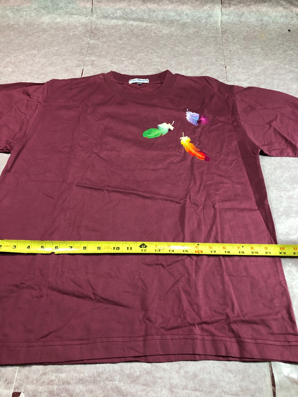 Vietnamese Kim Phuong hand embroidery T shirt, XXL (L) three feathers, NICE