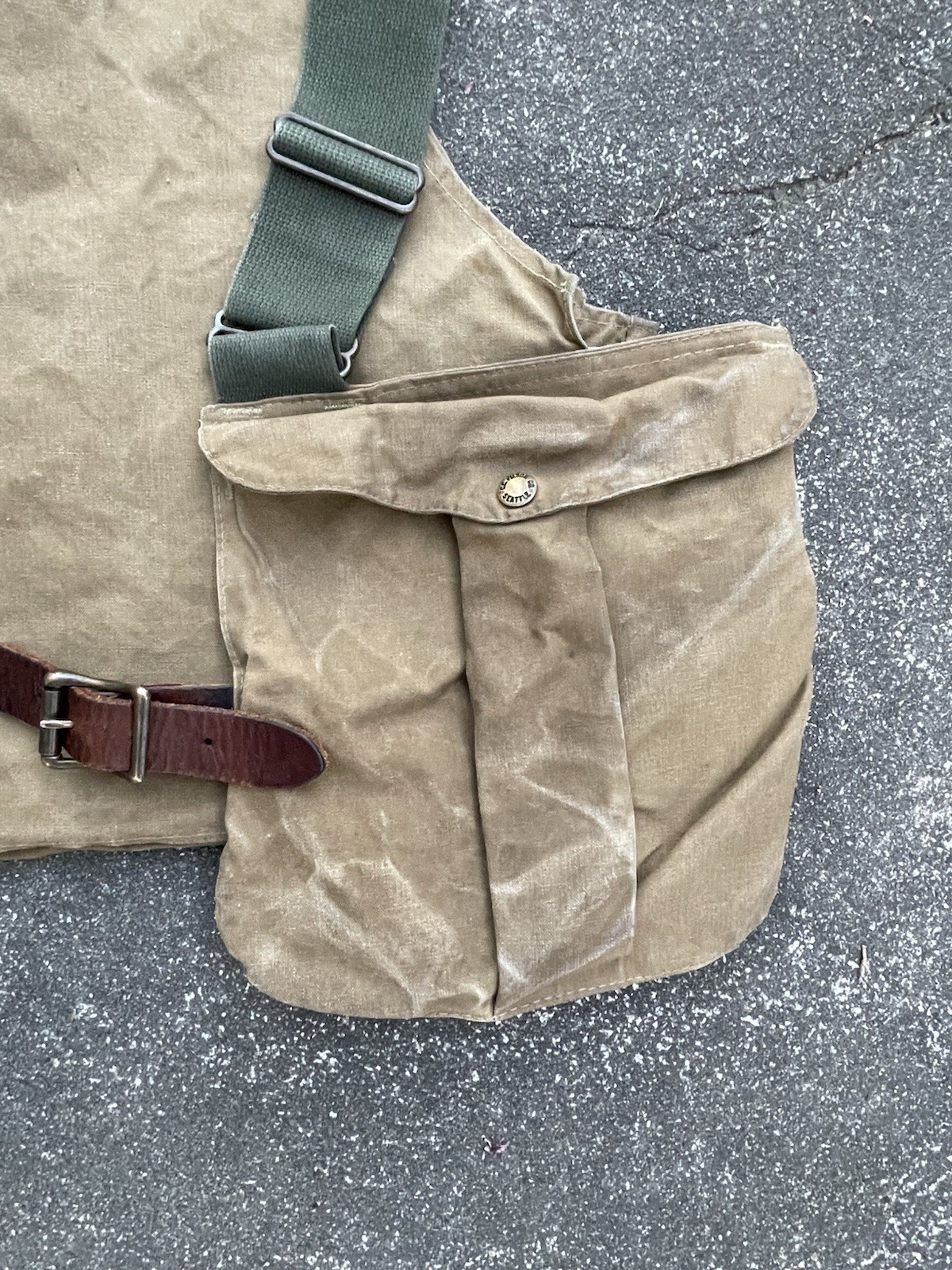 Filson Tincloth Game Bag Size 30 USA Made Vest Strap Leather Belt Closure