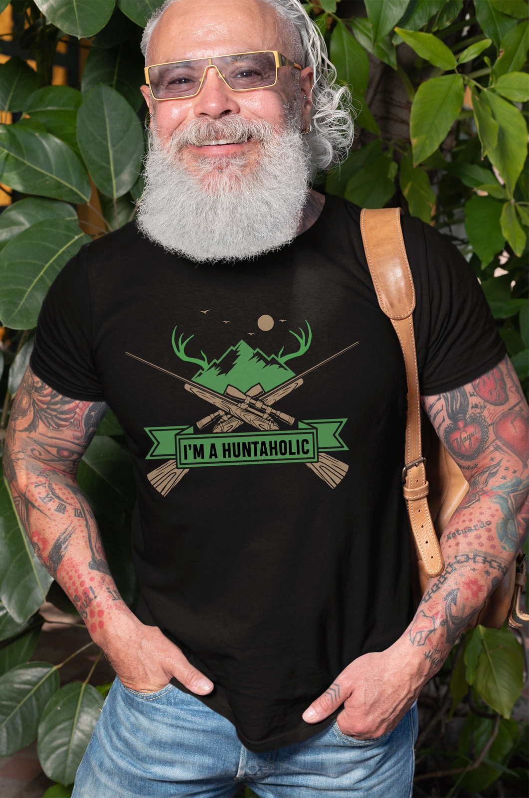 Men&rsquo;s Funny huntaholic Tshirt Hunting funny shirts Hunting birthday tee