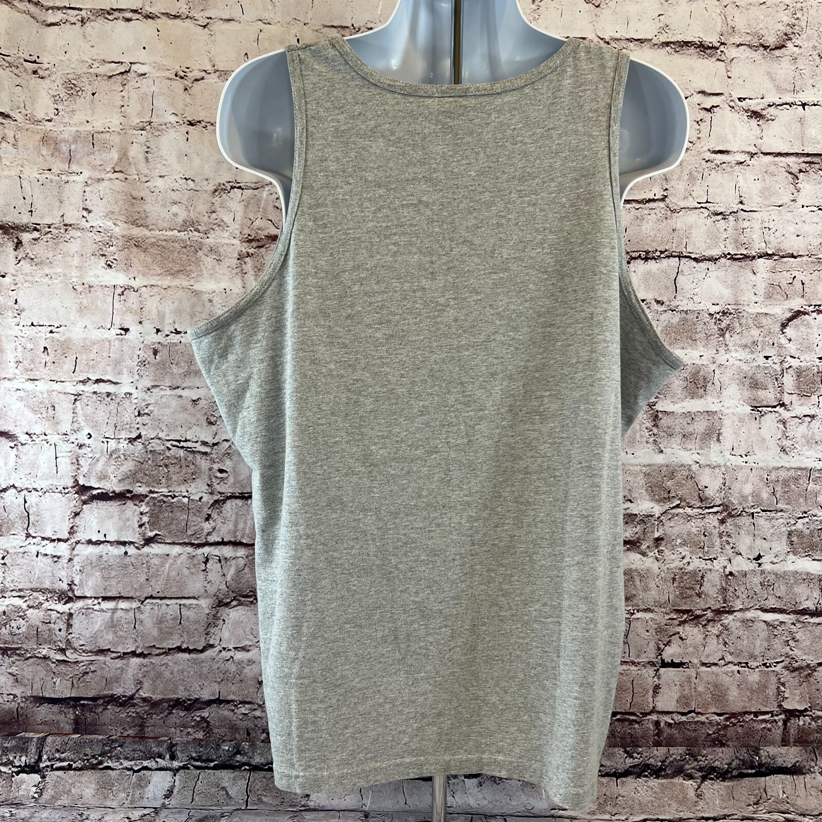 Gildan Mamba Out 24 Kobe Tribute Men&rsquo;s Gray Sleeveless Heavy Cotton Tank Top XL