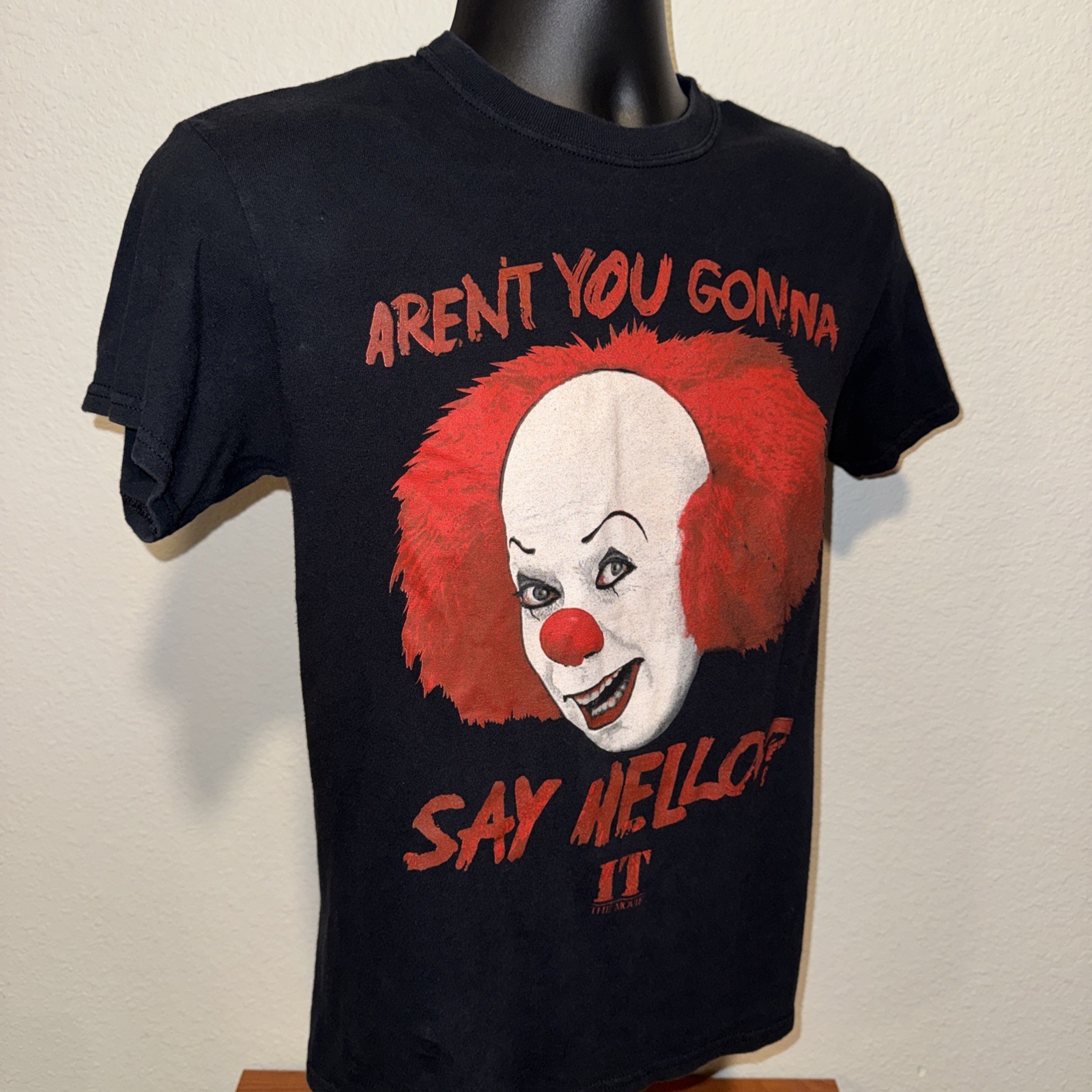 Stephen King IT Pennywise Clown T-Shirt Small Horror Movie Graphic Tee Halloween