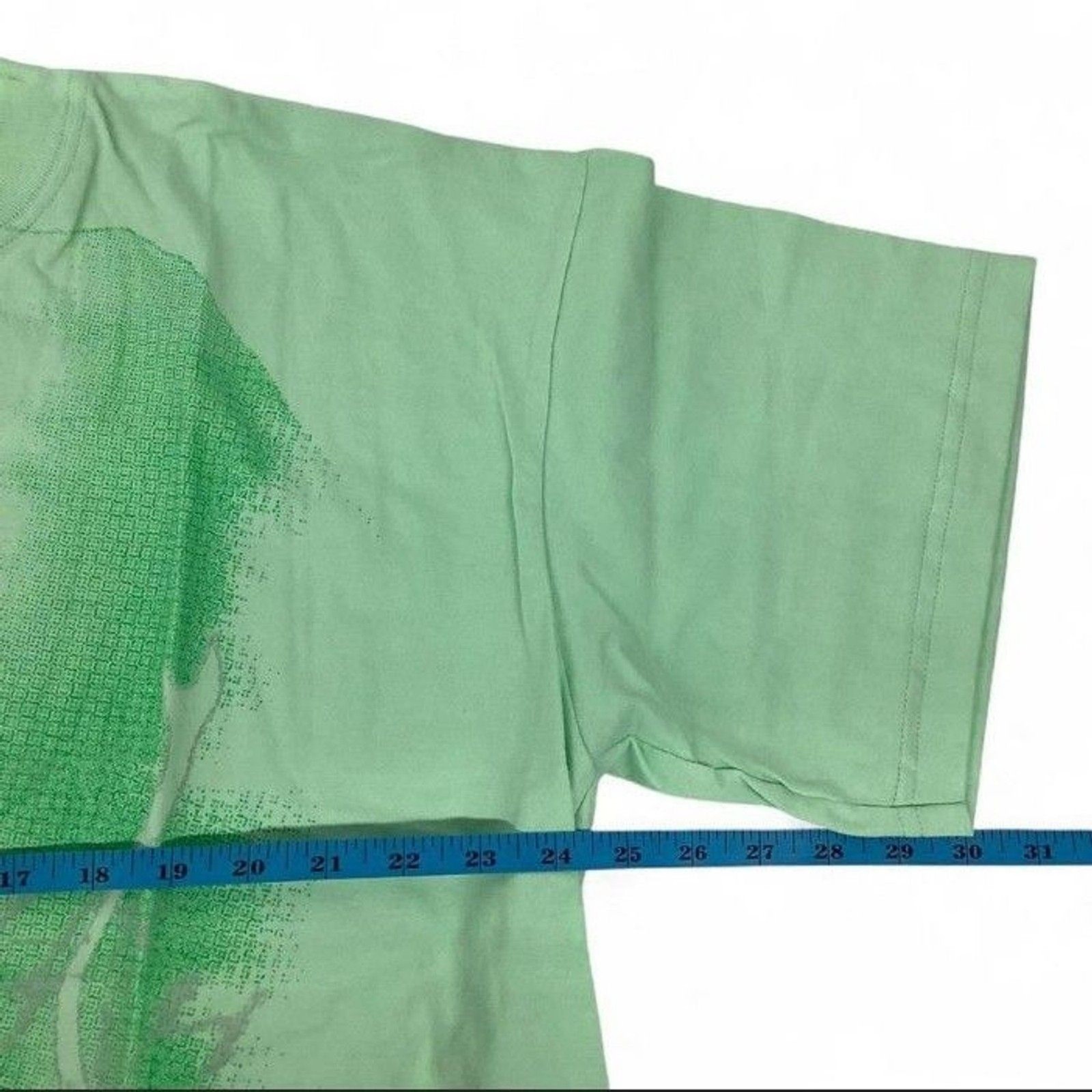 Billie Eilish Blohsh « Photo Booth » Sample Tee – Secret Rare Pastel Green