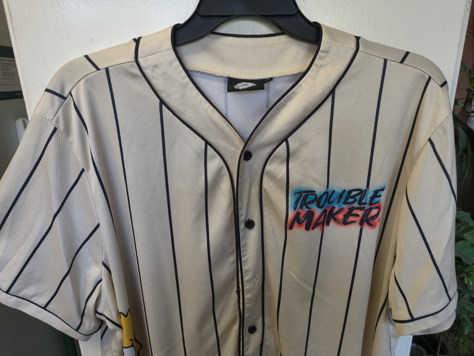Men&rsquo;s 2X Bart Simpsons Baseball Jersey Welcome to the Hood (Missing Button)