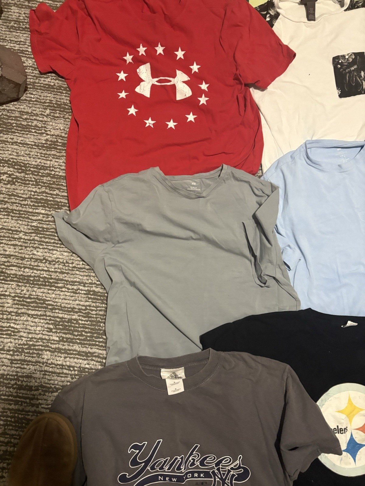 Mens Brand Name Designer T Shirt Lot Of 12 M/L UNDER ARMOR NFL HUMOR NBA