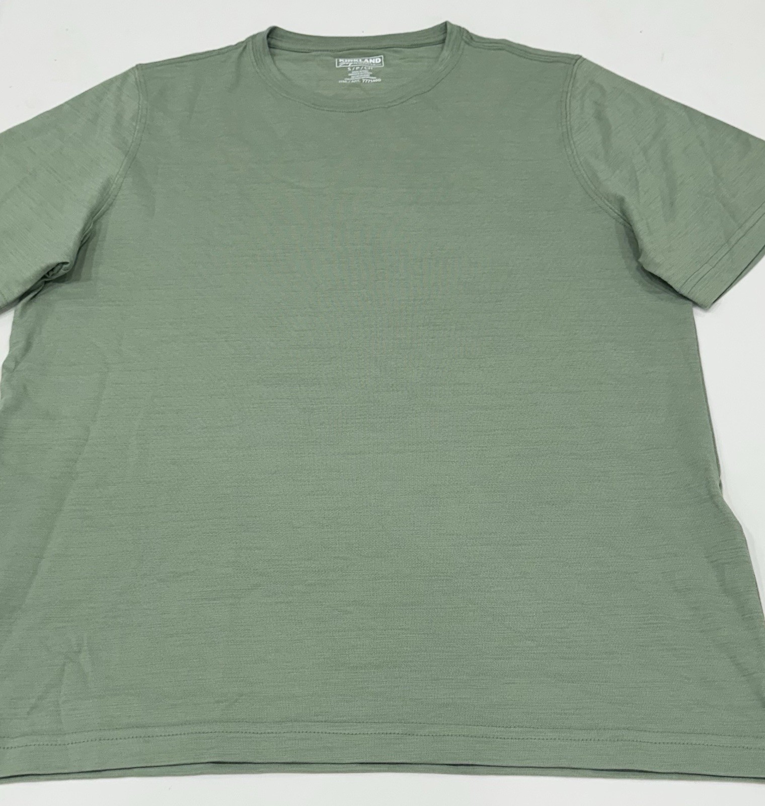 Kirkland Signature Men’s Pima Cotton Tee, Green, Size S