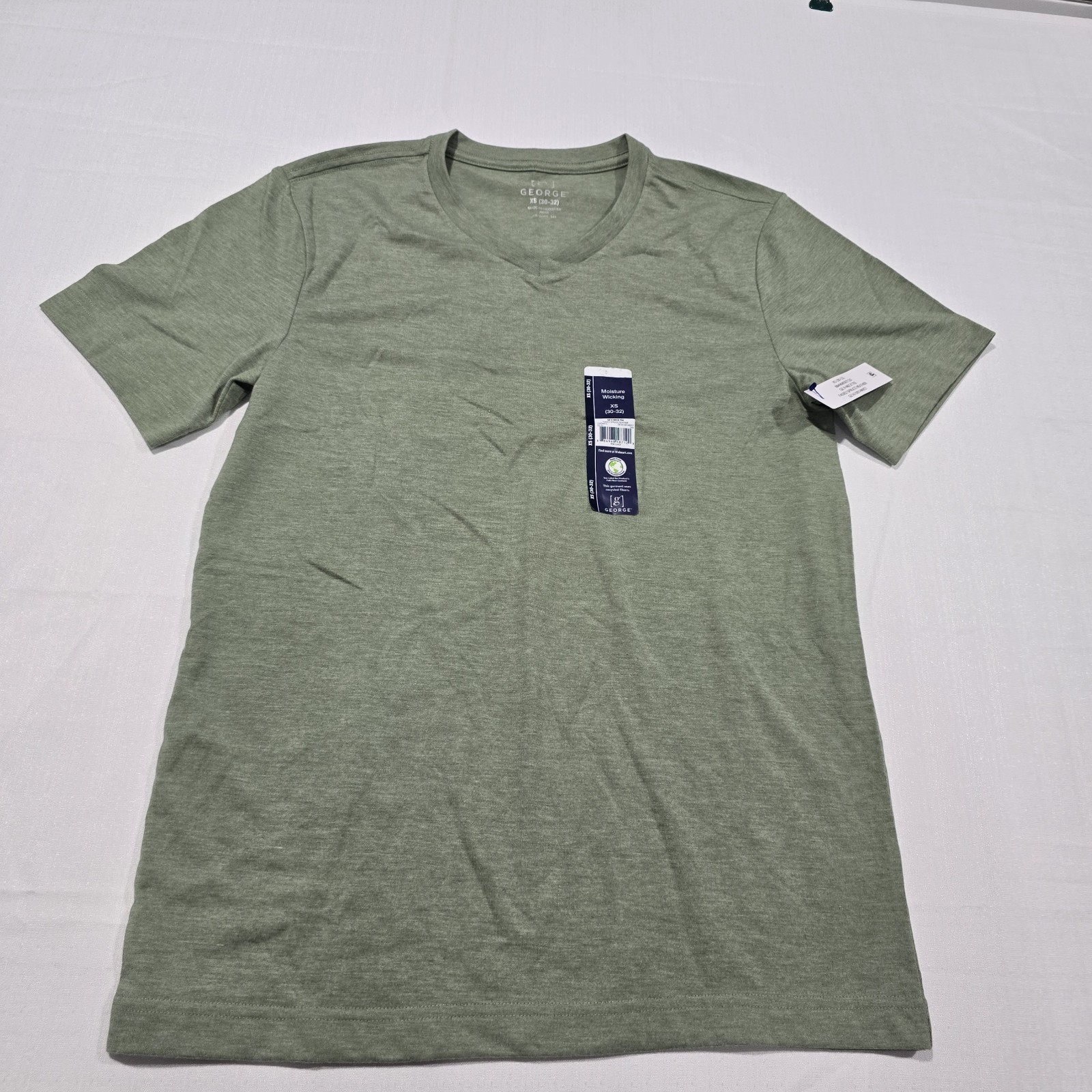 George Men&rsquo;s GE V-Neck T-Shirt Faded Spruce Heathe in Sage Green Size XS( 30-32)
