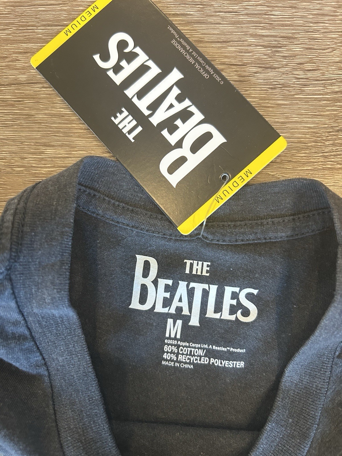 Licensed Beatles Rubber Soul Graphic T-Shirt Men’s M Black Rock Tee NWT