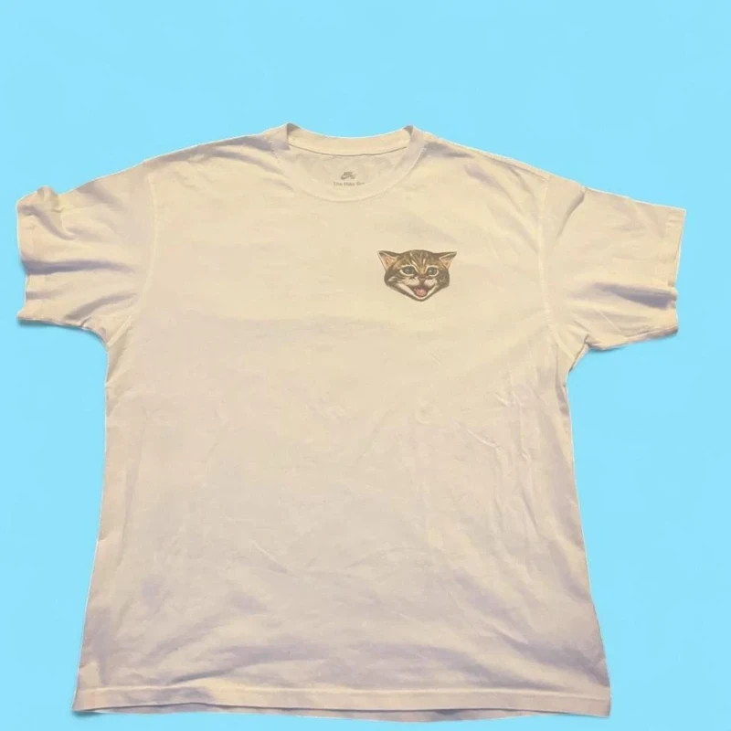 Nike SB « Cat Scratch » White Graphic Tee – Size L in great condition!
