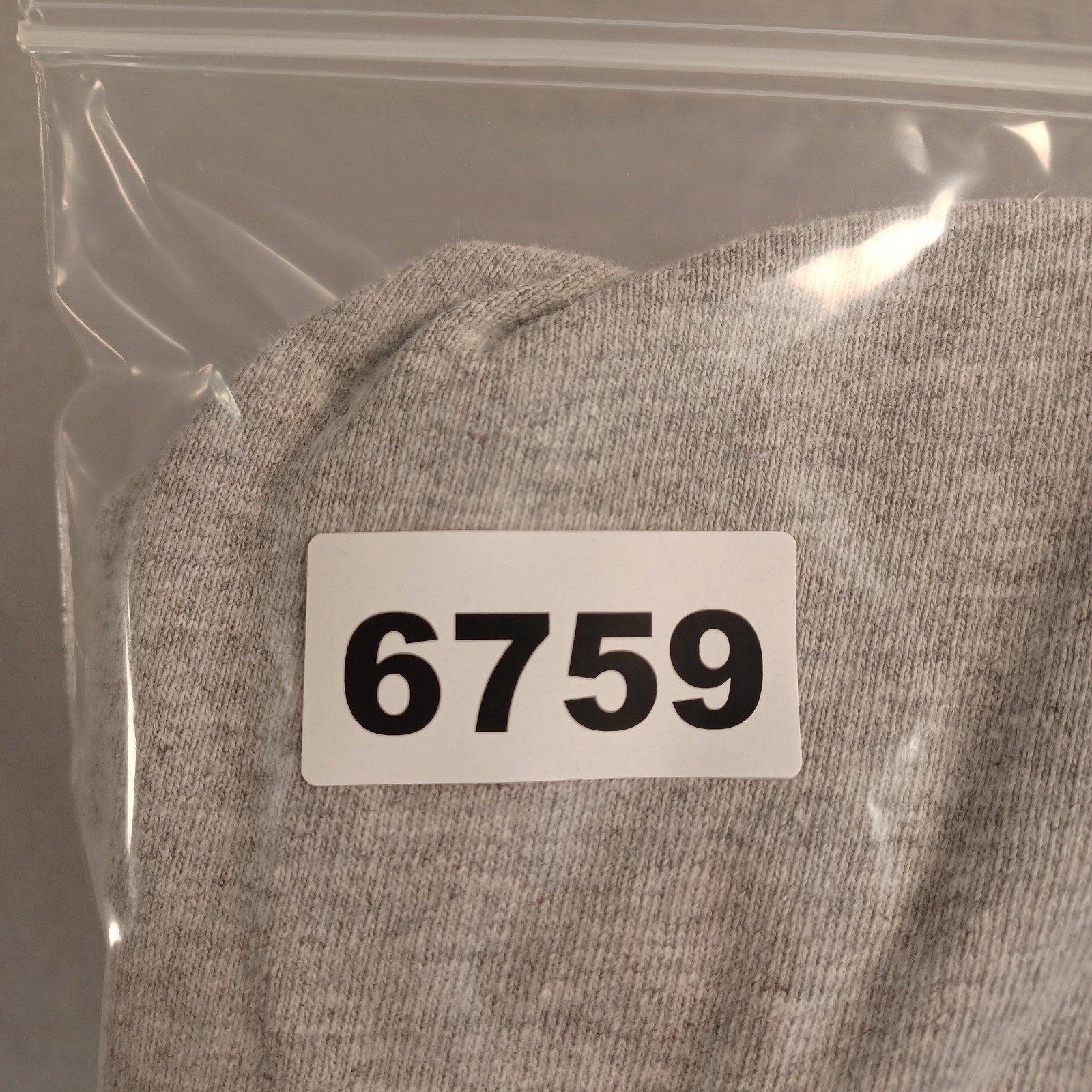 NFL Team Apparel Eagles Logo Mens Gray Long Sleeve T-Shirt Size Large Football