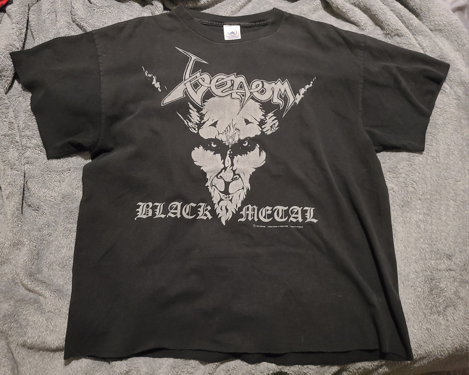 Vintage 1996 Venom Black Metal Shirt Razamataz Size XL RARE