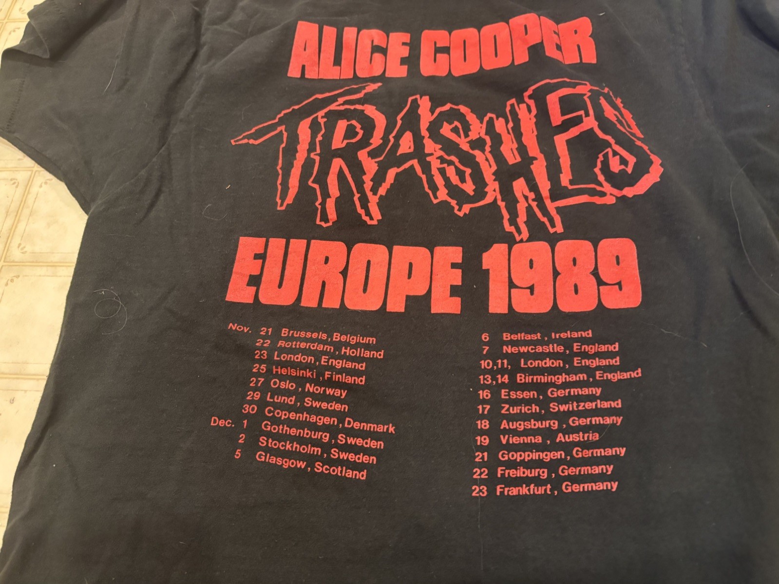 Alice Cooper European Trash Tour Vintage T-Shirt size medium 1989