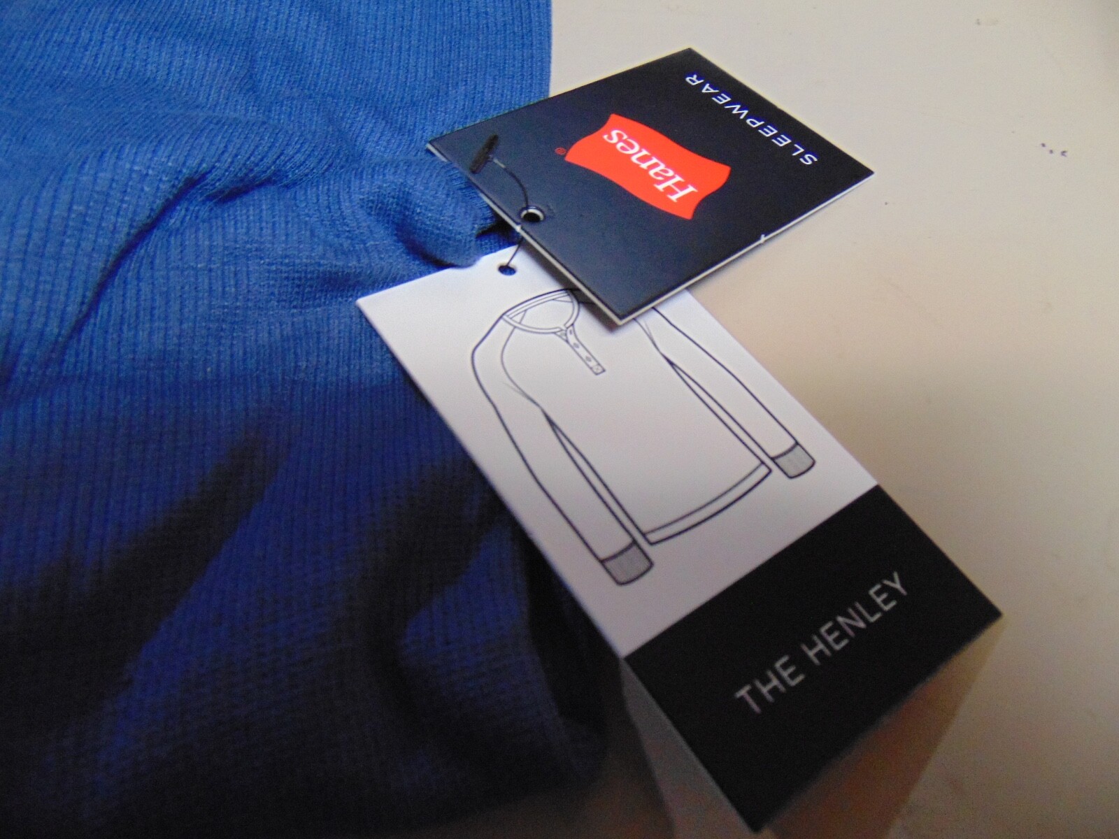Hanes Men&rsquo;s Long-Sleeve Henley Shirt SLEEPWEAR 95% cotton 3 button Medium SOFT