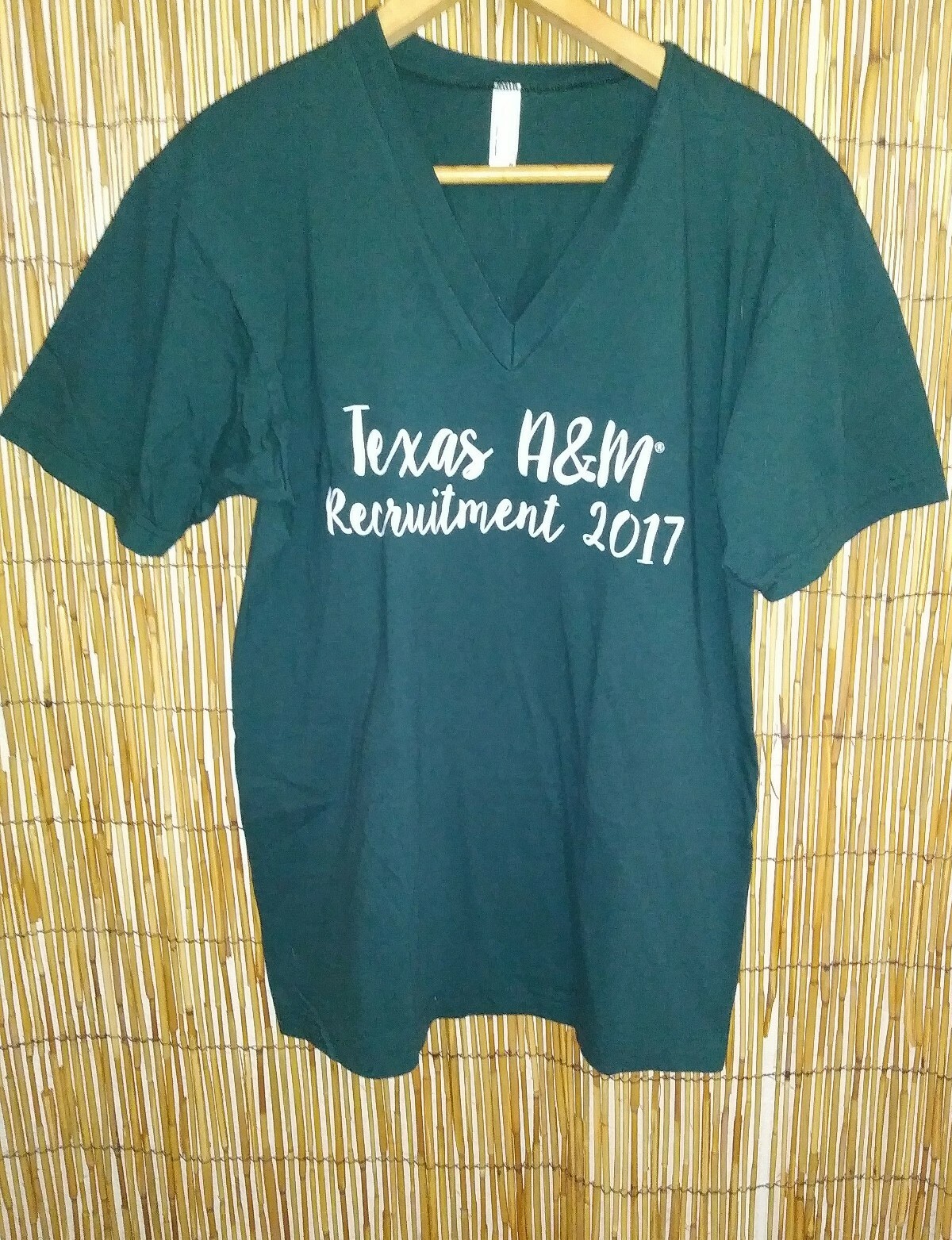Texas A&M Recruitment 2017 by American Apparel Unisex V-neck T-Shirt Sz M Green