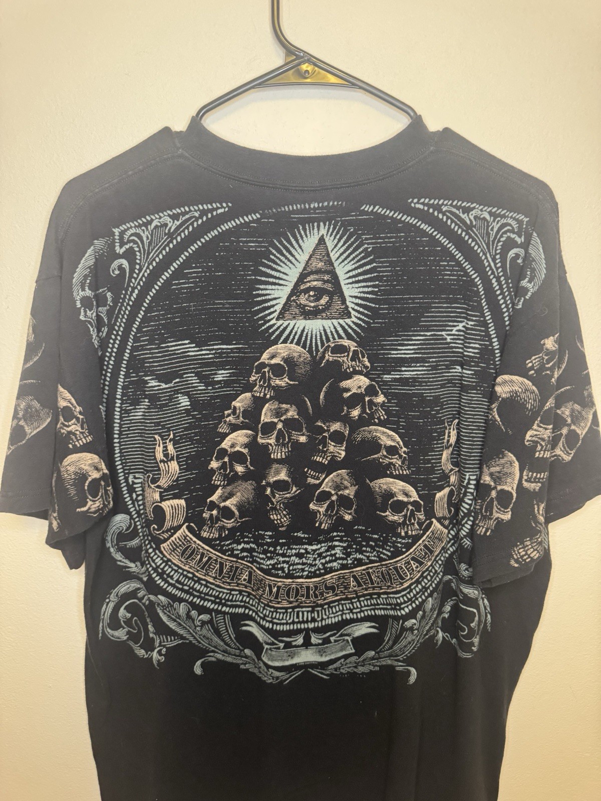 Vintage Liquid Blue Omnia Mors Aequat Skull T Shirt Large Gothic Occult Y2K AOP