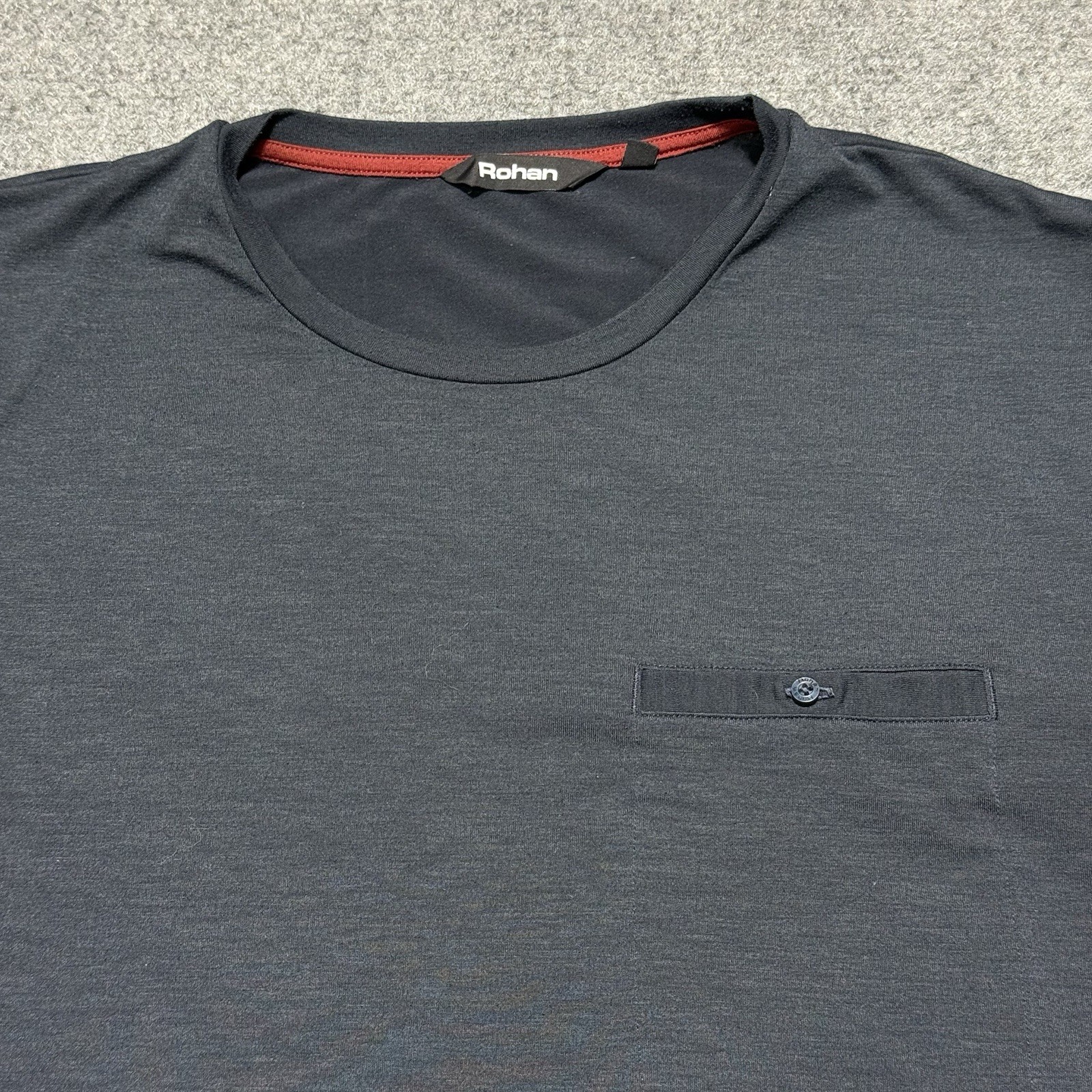 Rohan T Shirt Mens Medium Stretch Lightweight Button Pocket Minimalist Tee