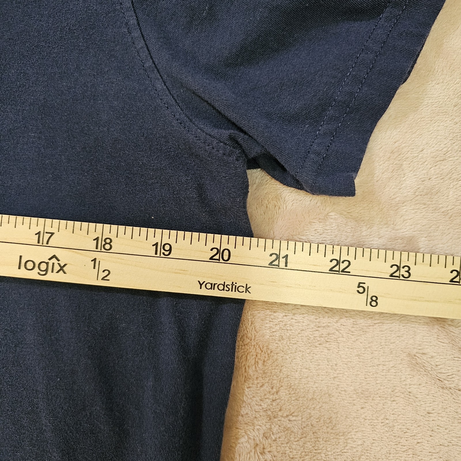 Brooks Brothers Navy Blue T-Shirt Size Medium Golden Fleece Graphic 2023 Preppy