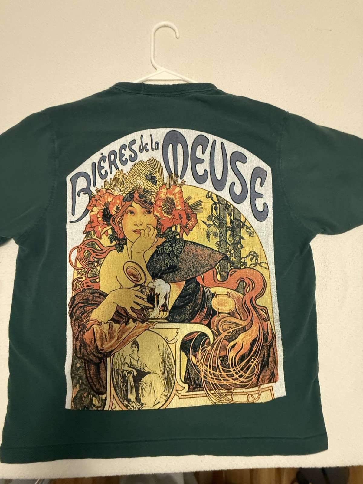Rebel Graphic Tee Mens Medium Green Beer Art Nouveau Print Shirt