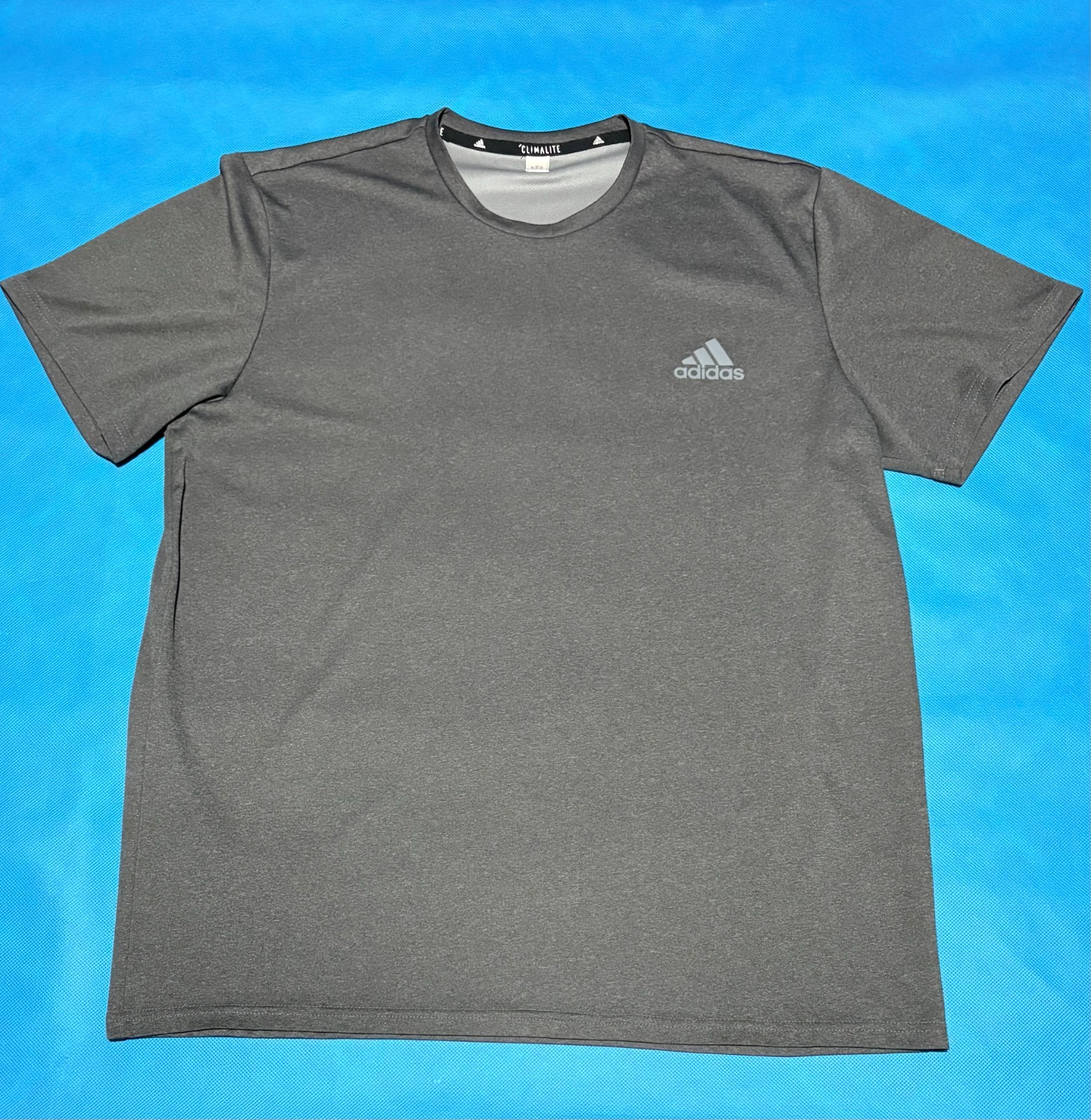 Men&rsquo;s Adidas Climate – Casual Short Sleeve Shirt – Grey – XL – 100% Poly