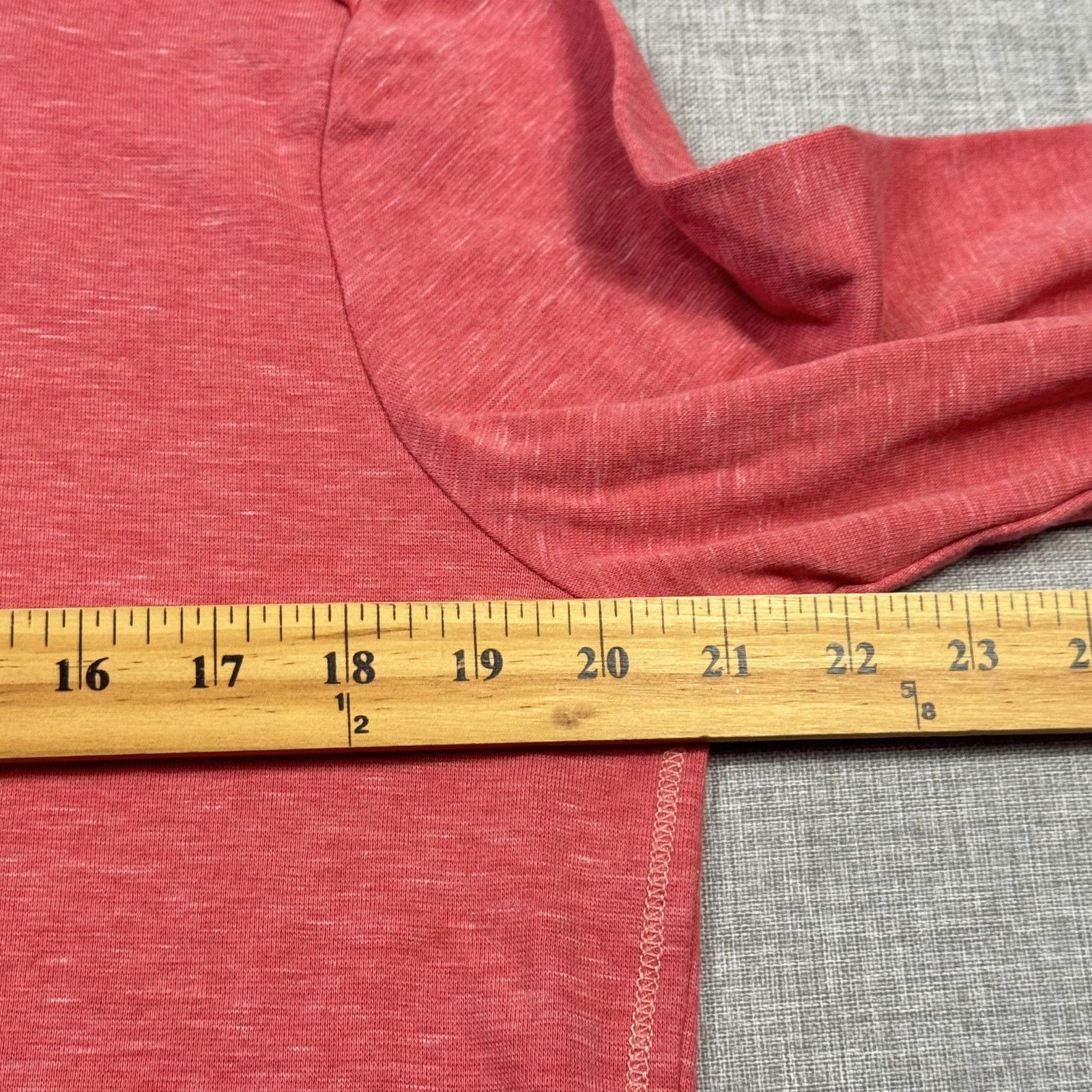 Tommy Bahama Shirt Mens Small Red Long Sleeve Henley Tagless Stretch Lightweight