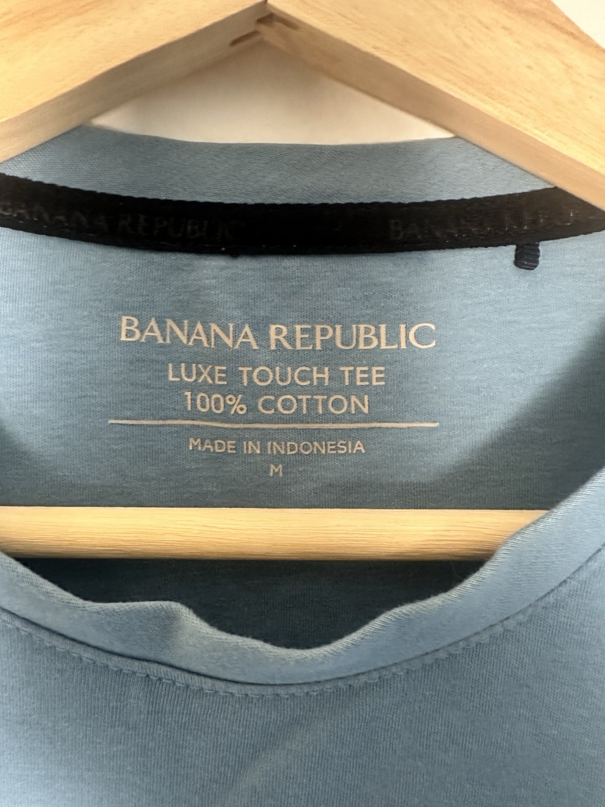 Banana Republic Men&rsquo;s Luxe Touch Tee Gray, Size Medium