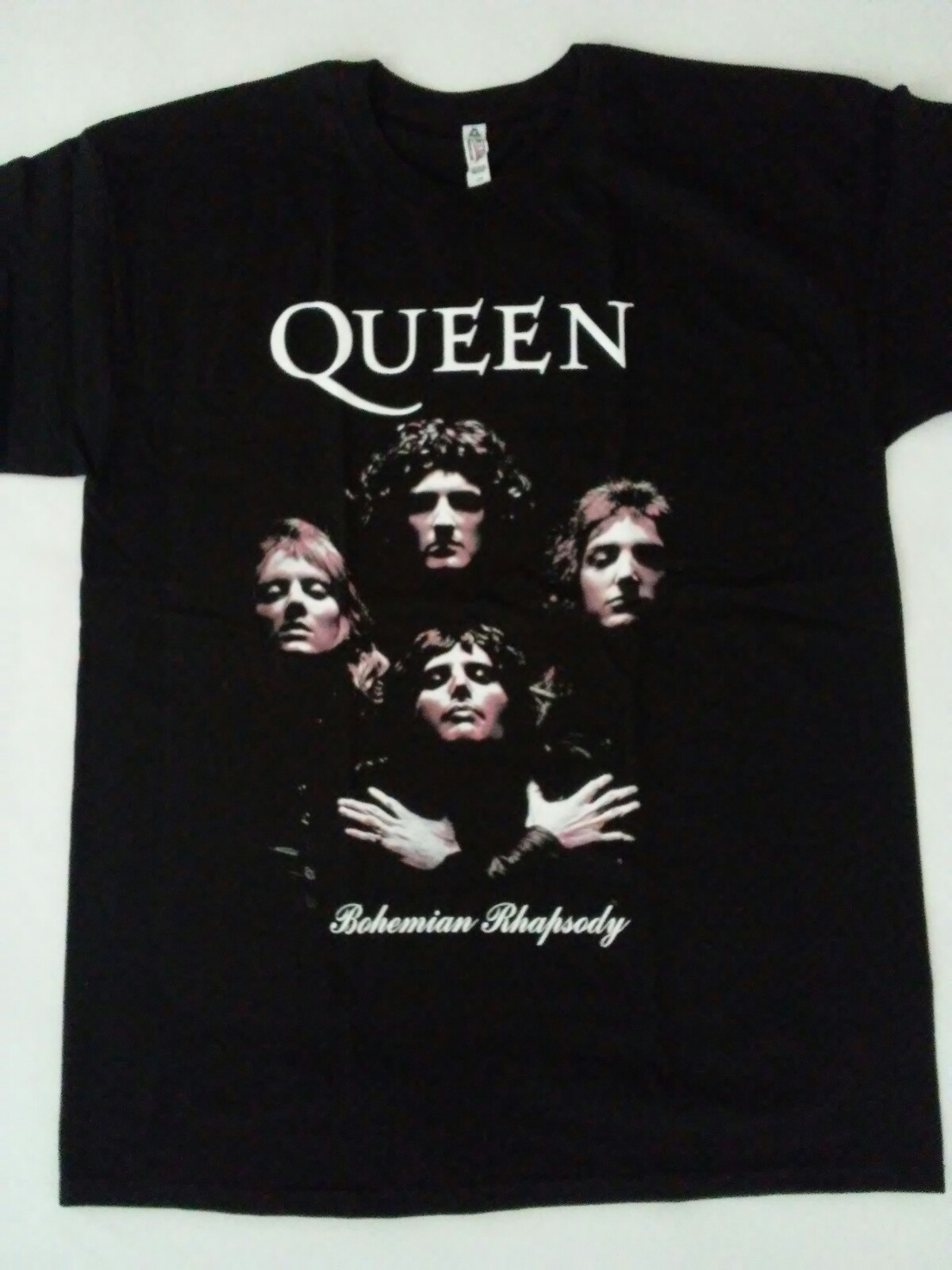 FREE SAME DAY SHIPPING New QUEEN BOHEMIAN RHAPSODY Group Shirt MEDIUM