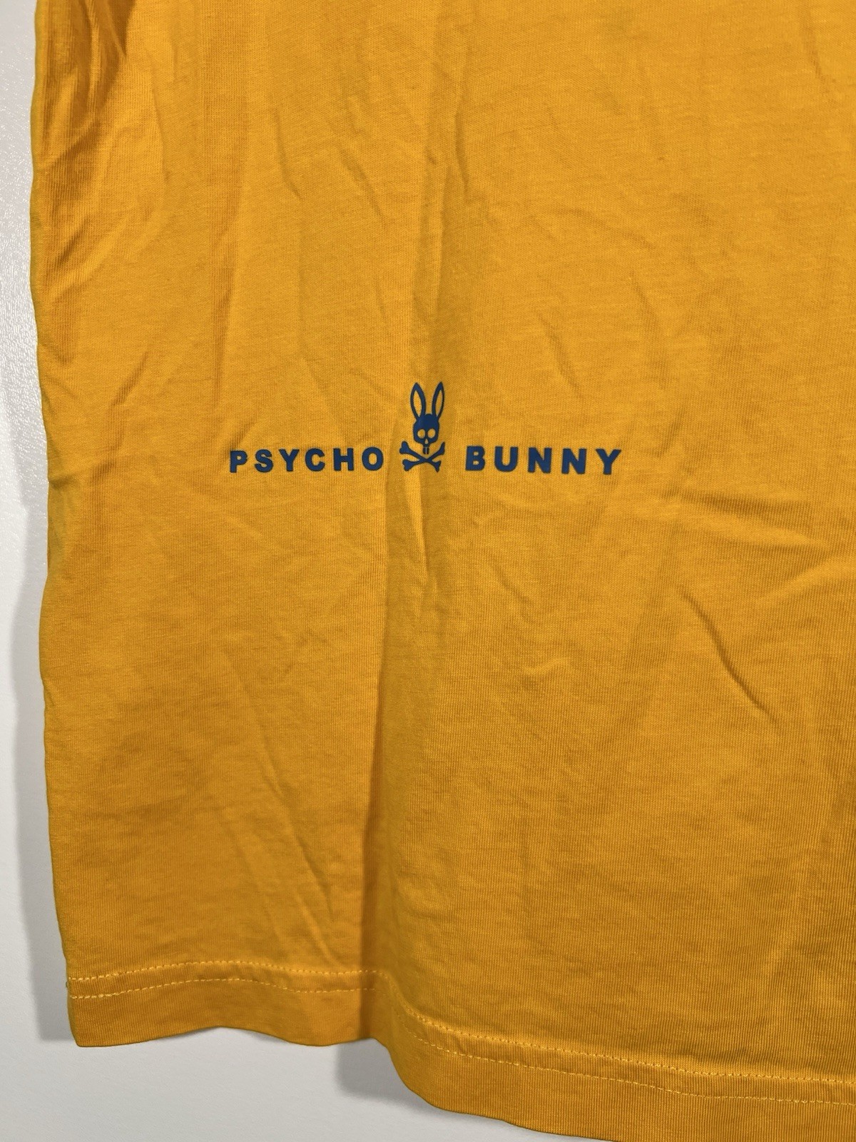 Psycho Bunny Men&rsquo;s Lyons Flocking Graphic Tee Saffron Shirt Size 4 Pima Cotton